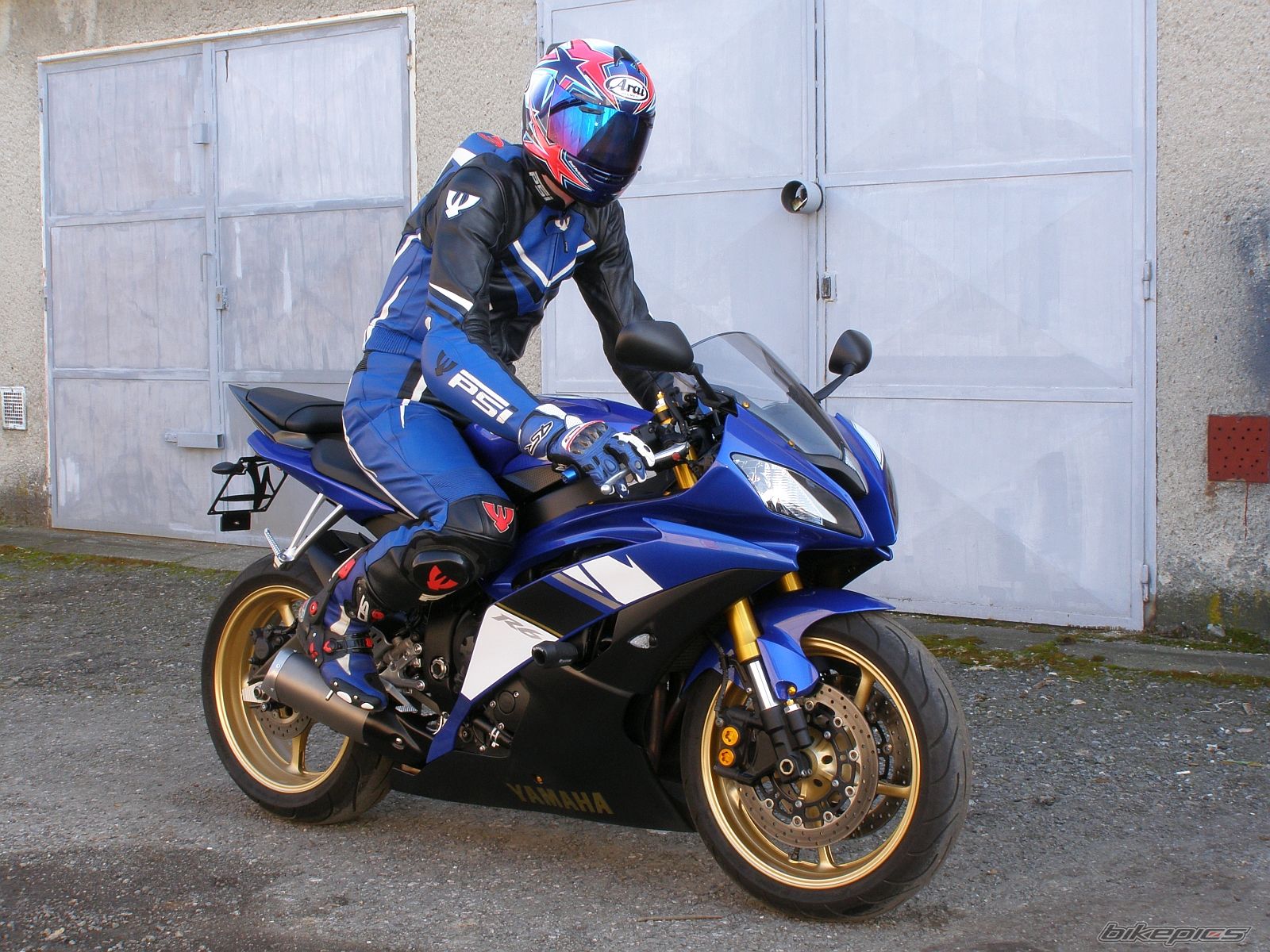 2008 YAMAHA YZF R6 | Picture 2640022 motorcycle photo