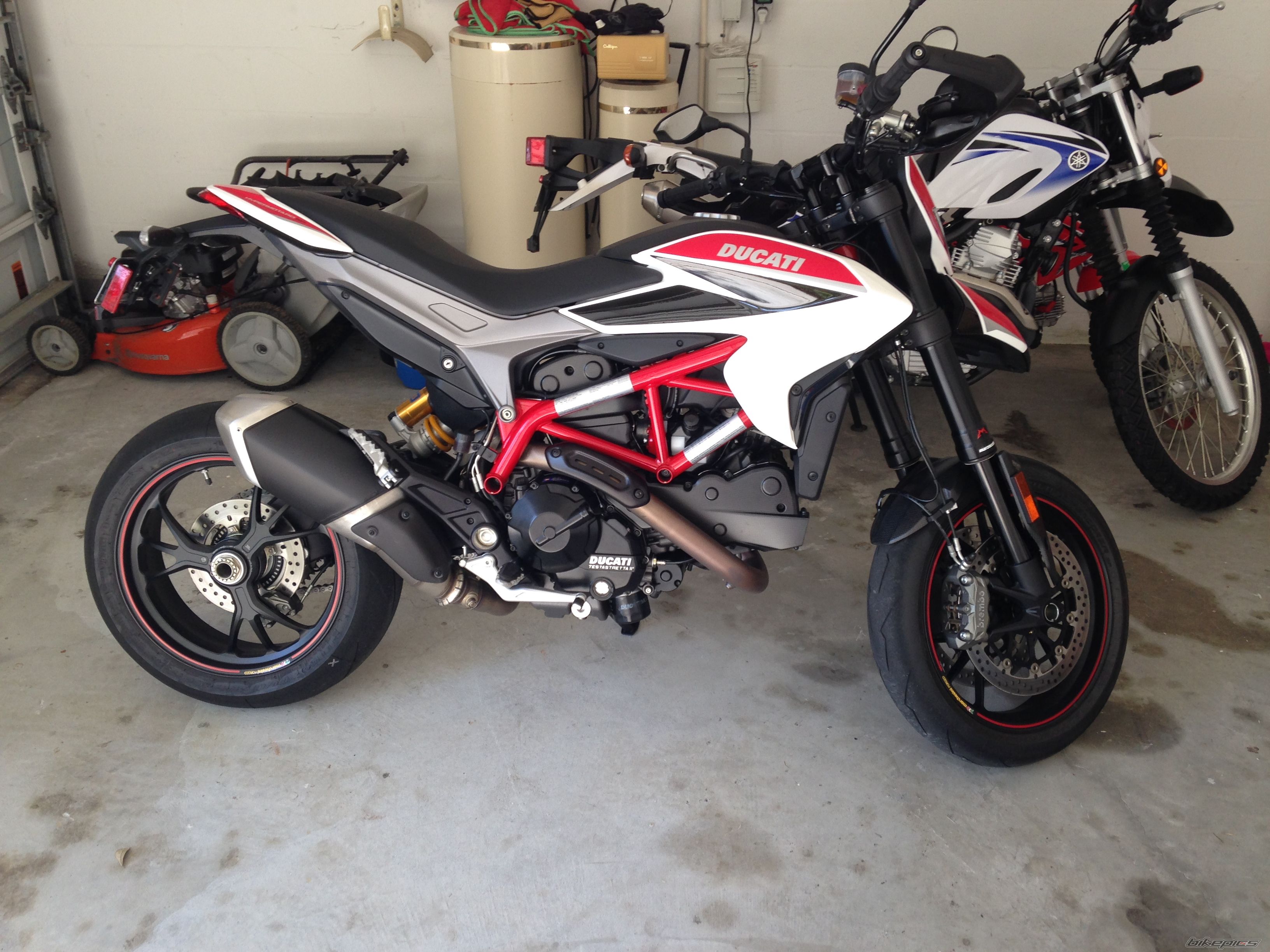 2013 DUCATI HYPERMOTARD 821 | Picture 2641738 motorcycle photo