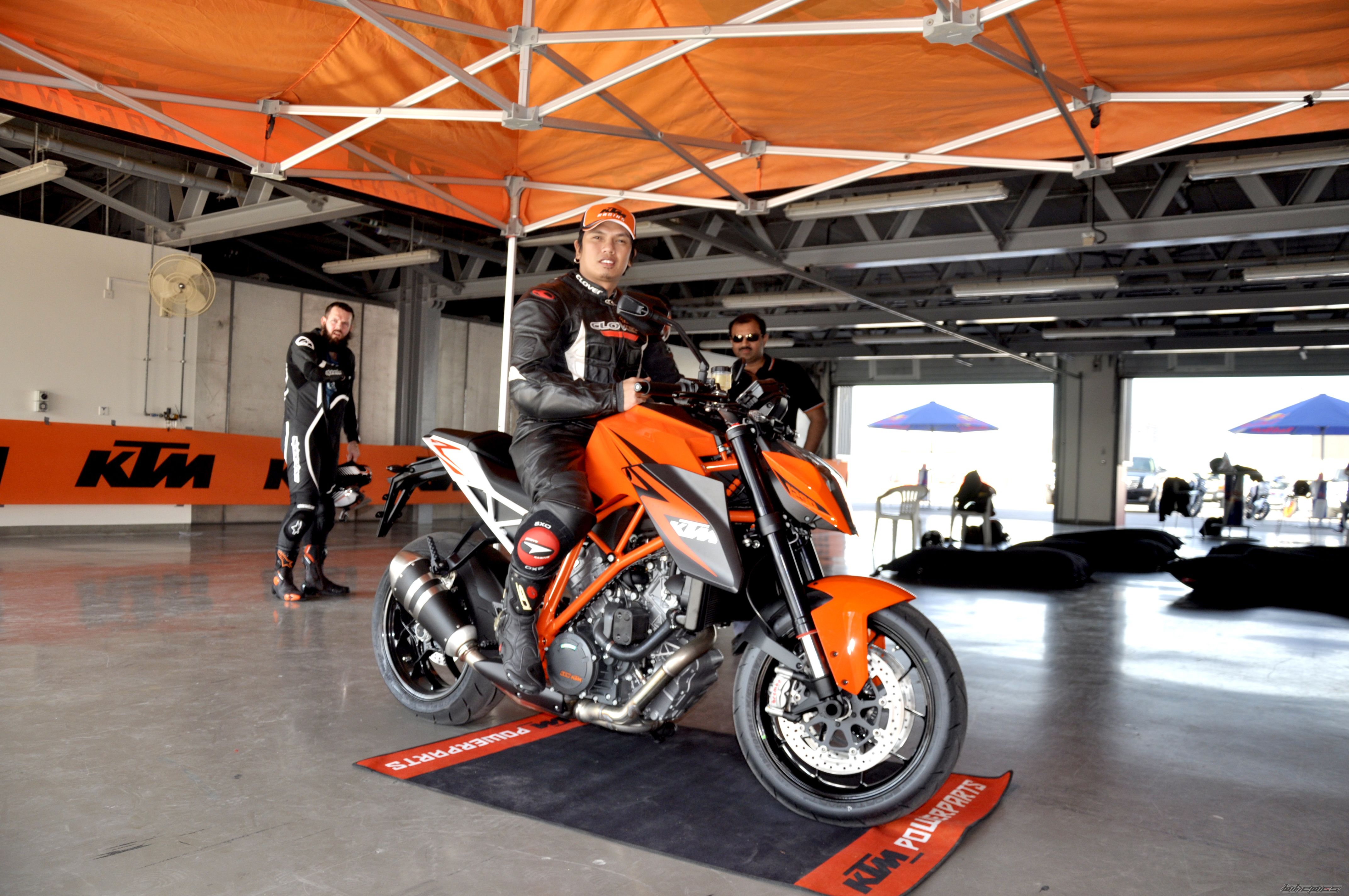2014 KTM SUPER DUKE R | Picture 2643648 motorcycle photo