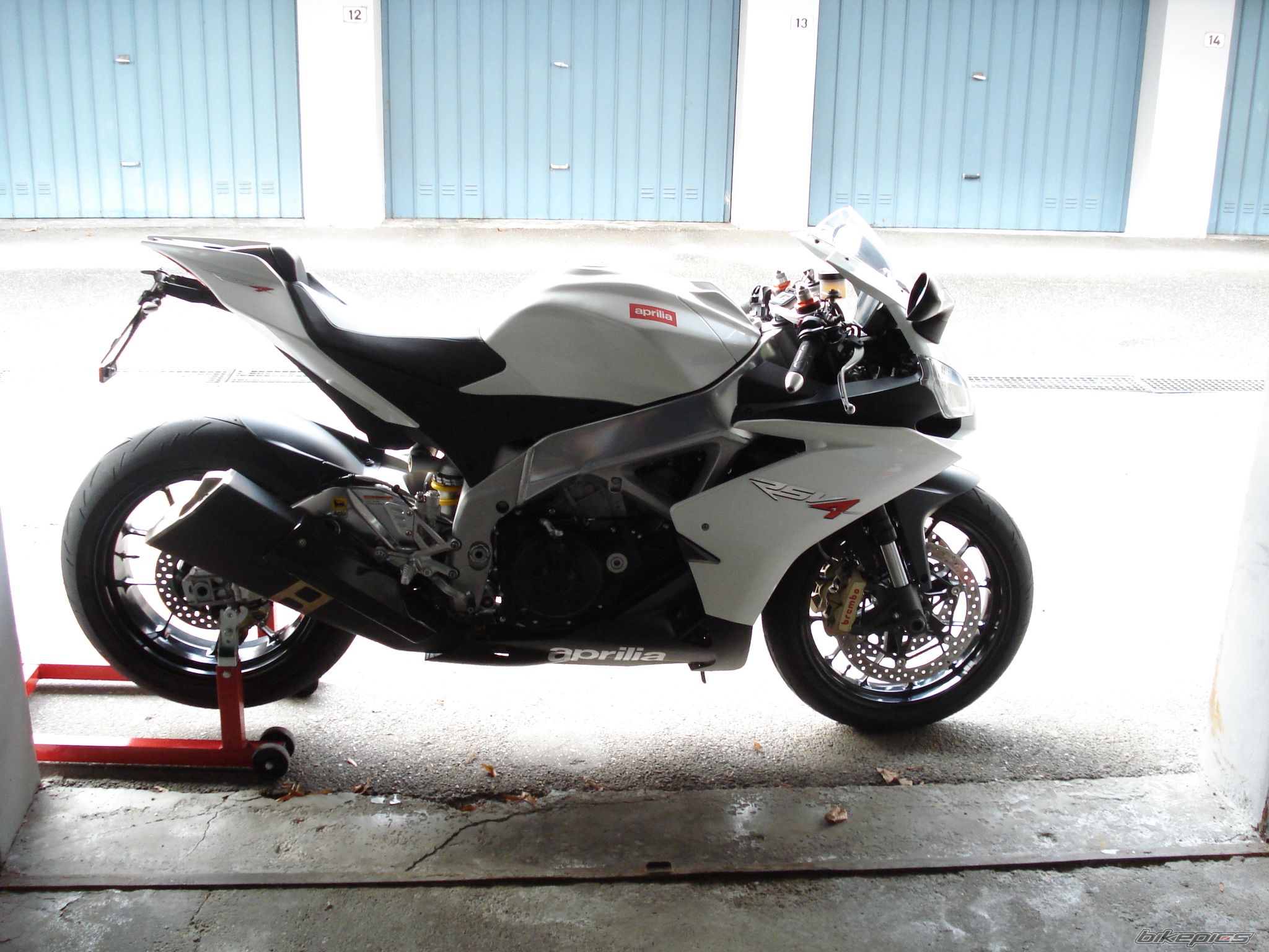 2010 APRILIA RSV4 | Picture 2643973 motorcycle photo