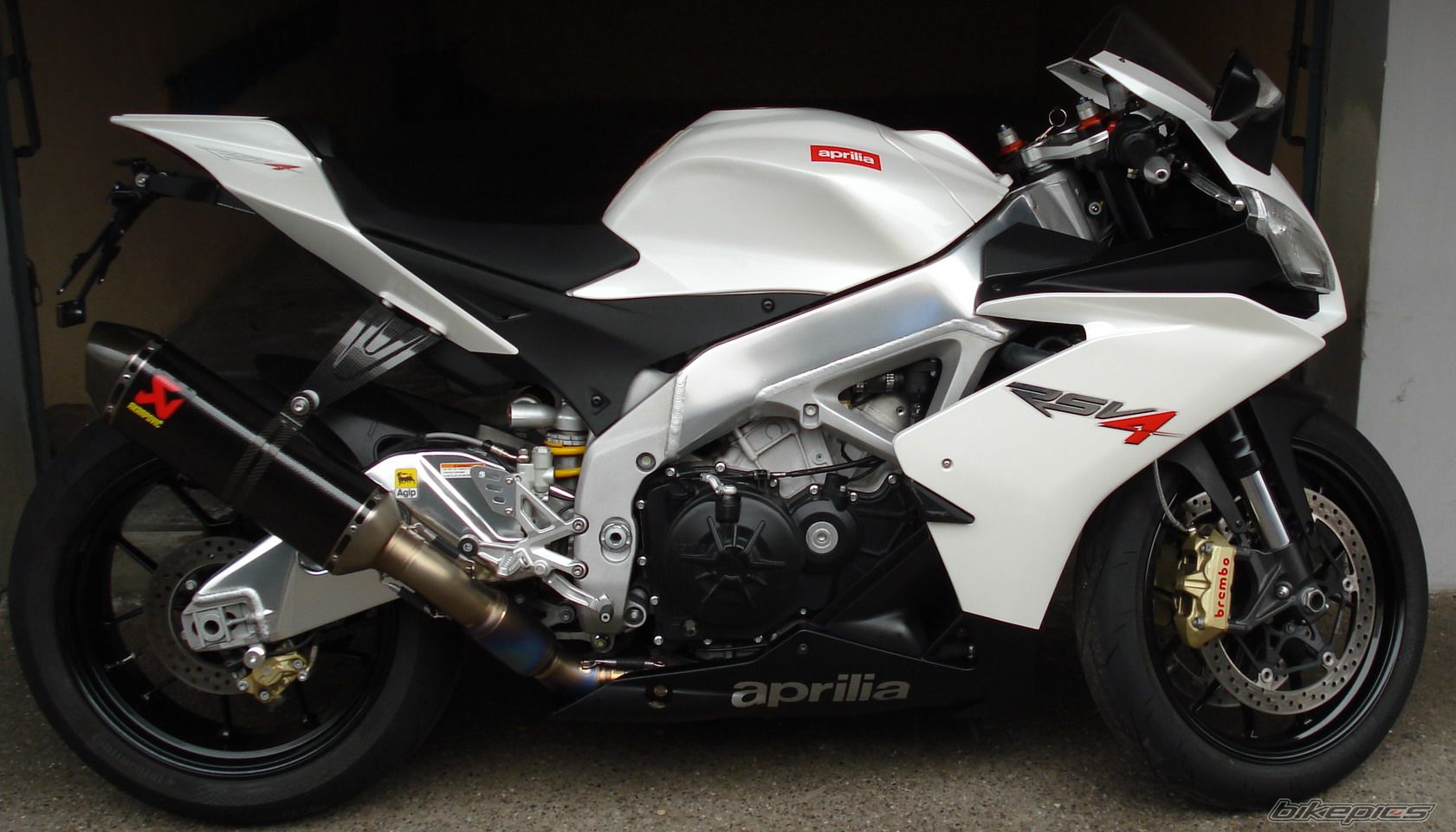 2010 APRILIA RSV4 | Picture 2643974 motorcycle photo