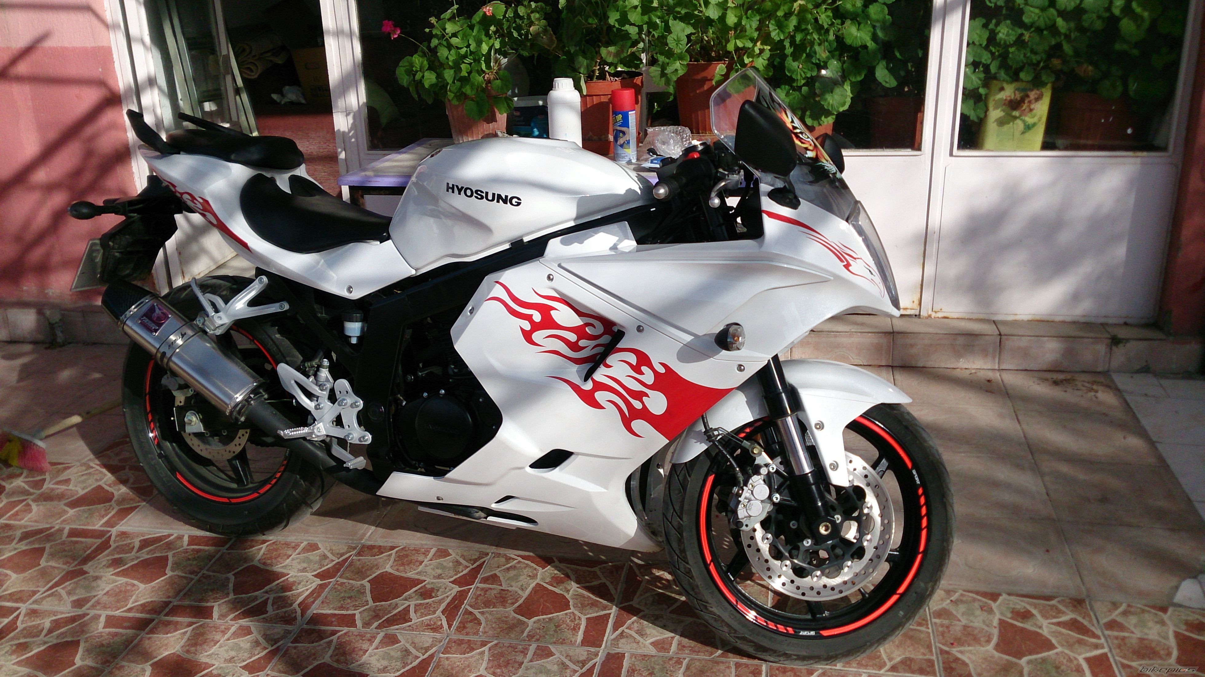 2013 HYOSUNG GT 250 R COMET | Picture 2644120 motorcycle photo