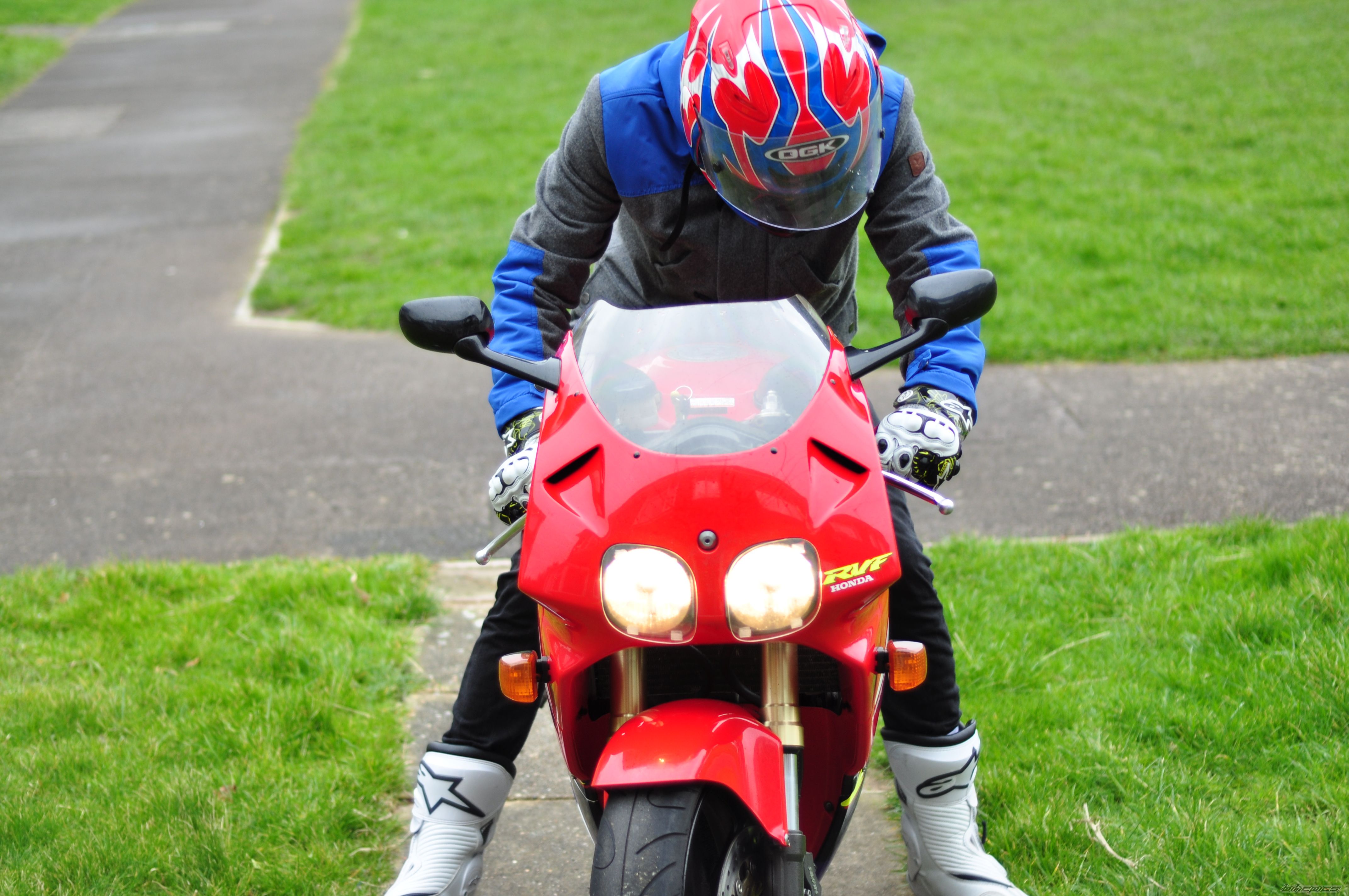 1998 HONDA RVF 400 | Picture 2646958 motorcycle photo