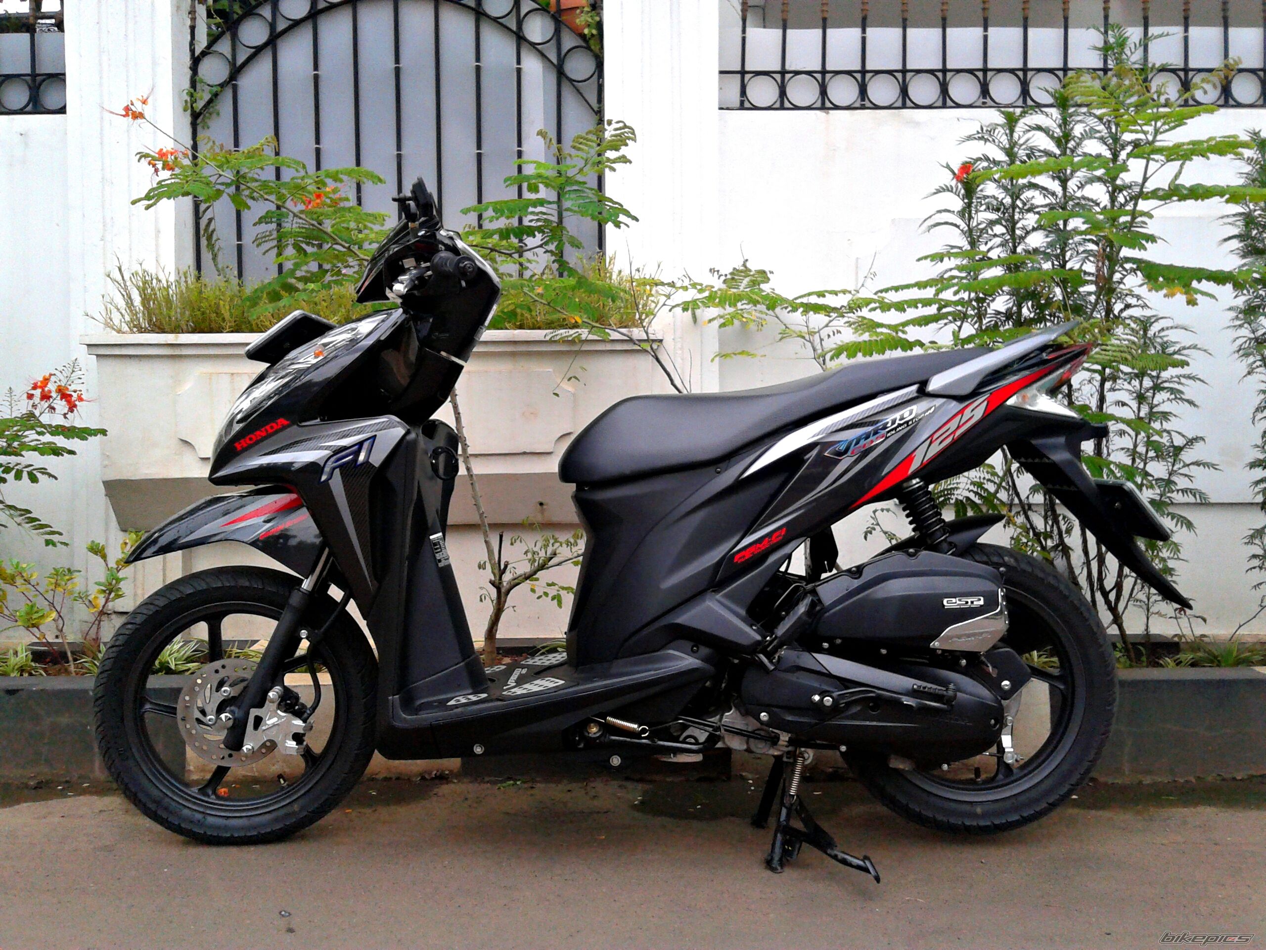 2014 ASTRA HONDA VARIO | Picture 2647919 motorcycle photo