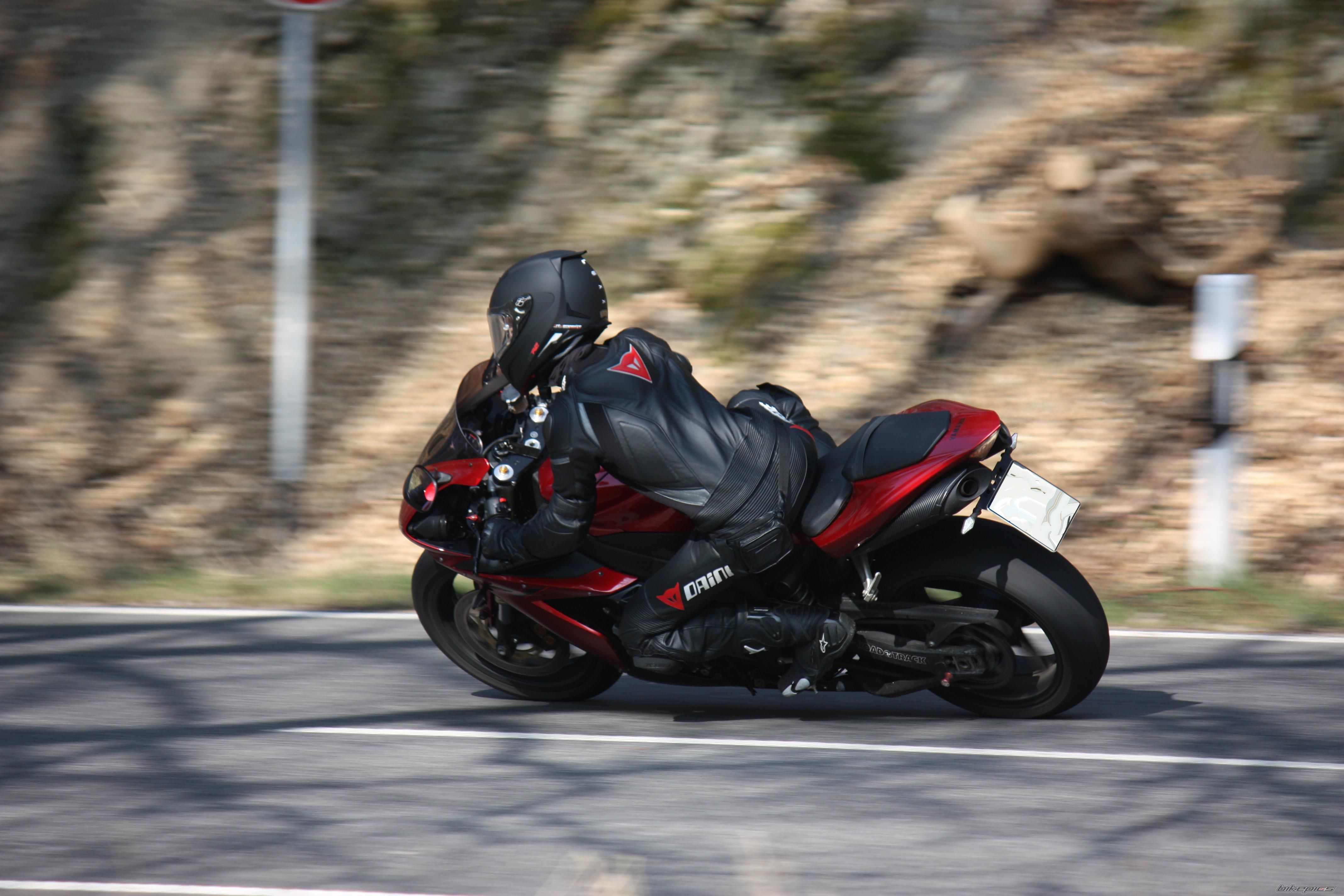 2004 YAMAHA YZF R1 | Picture 2649408 motorcycle photo