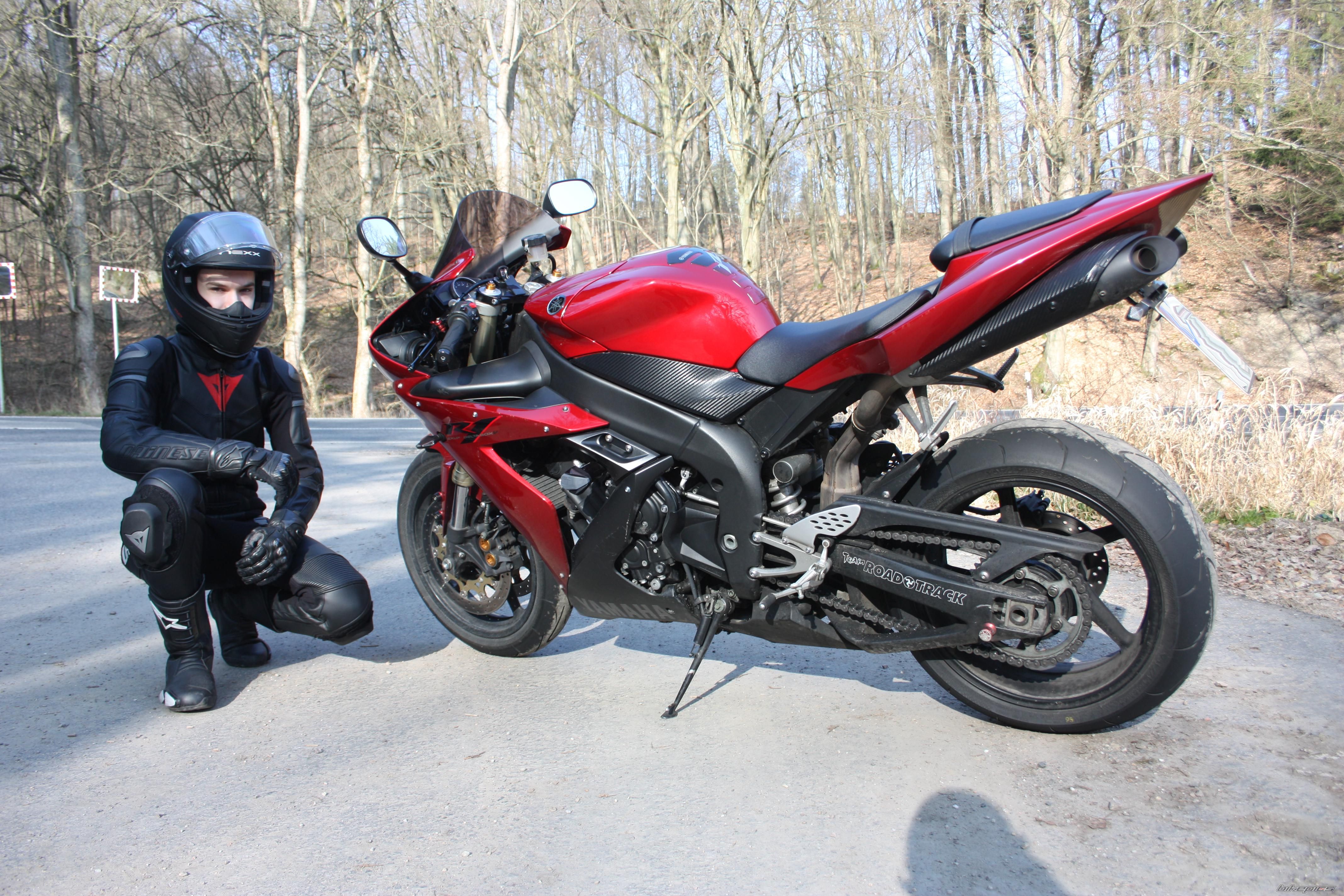 2004 YAMAHA YZF R1 | Picture 2649444 motorcycle photo