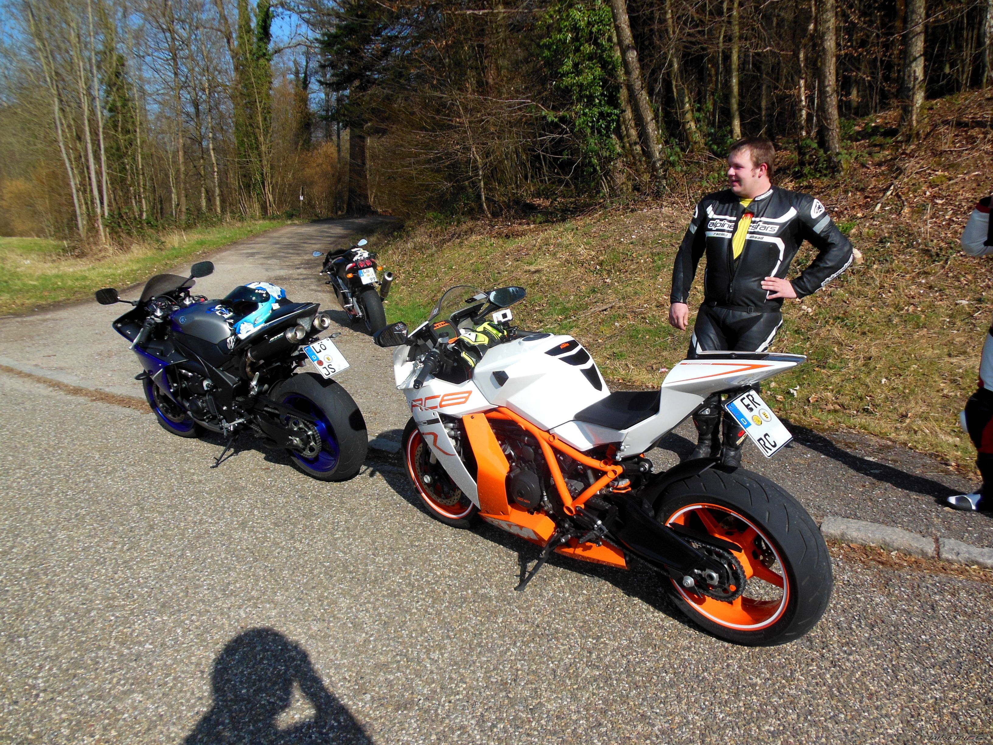2013 YAMAHA YZF R1 | Picture 2649533 motorcycle photo
