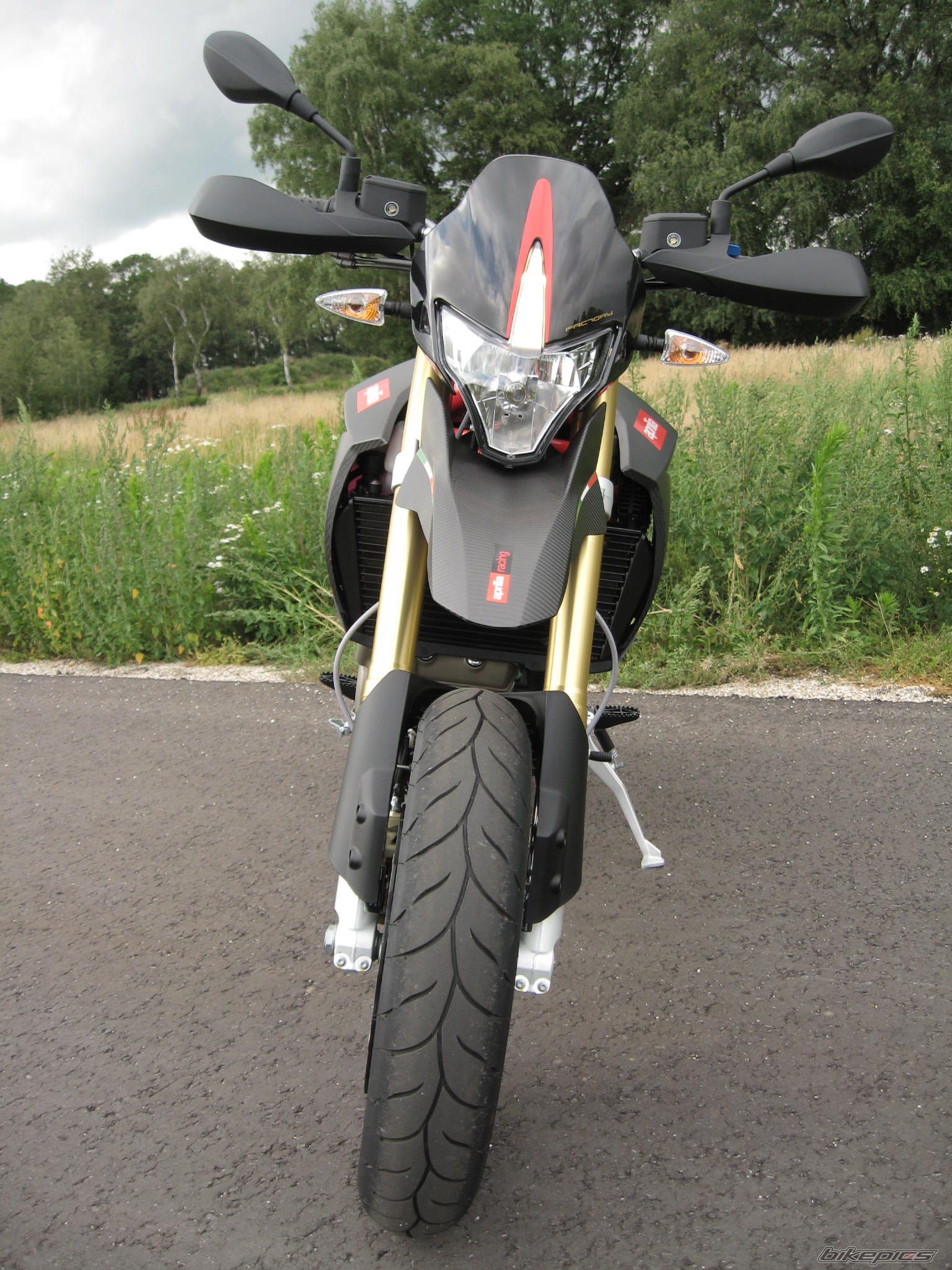 2011 APRILIA SMV 750 DORSODURO | Picture 2650505 motorcycle photo