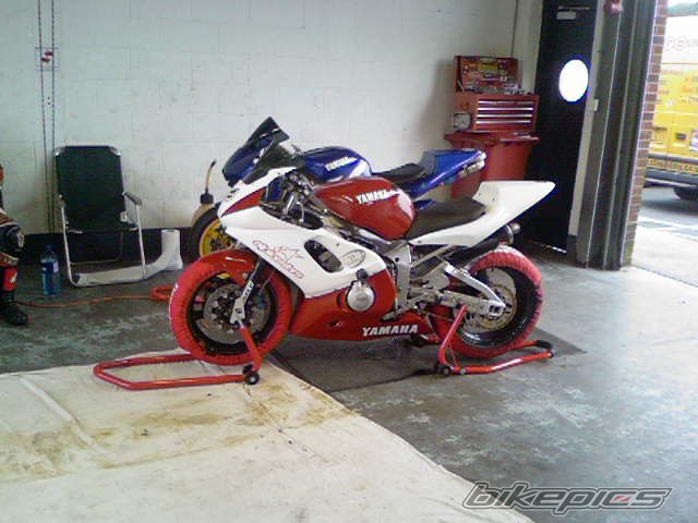 2001 YAMAHA R6 | Picture 2655218 motorcycle photo