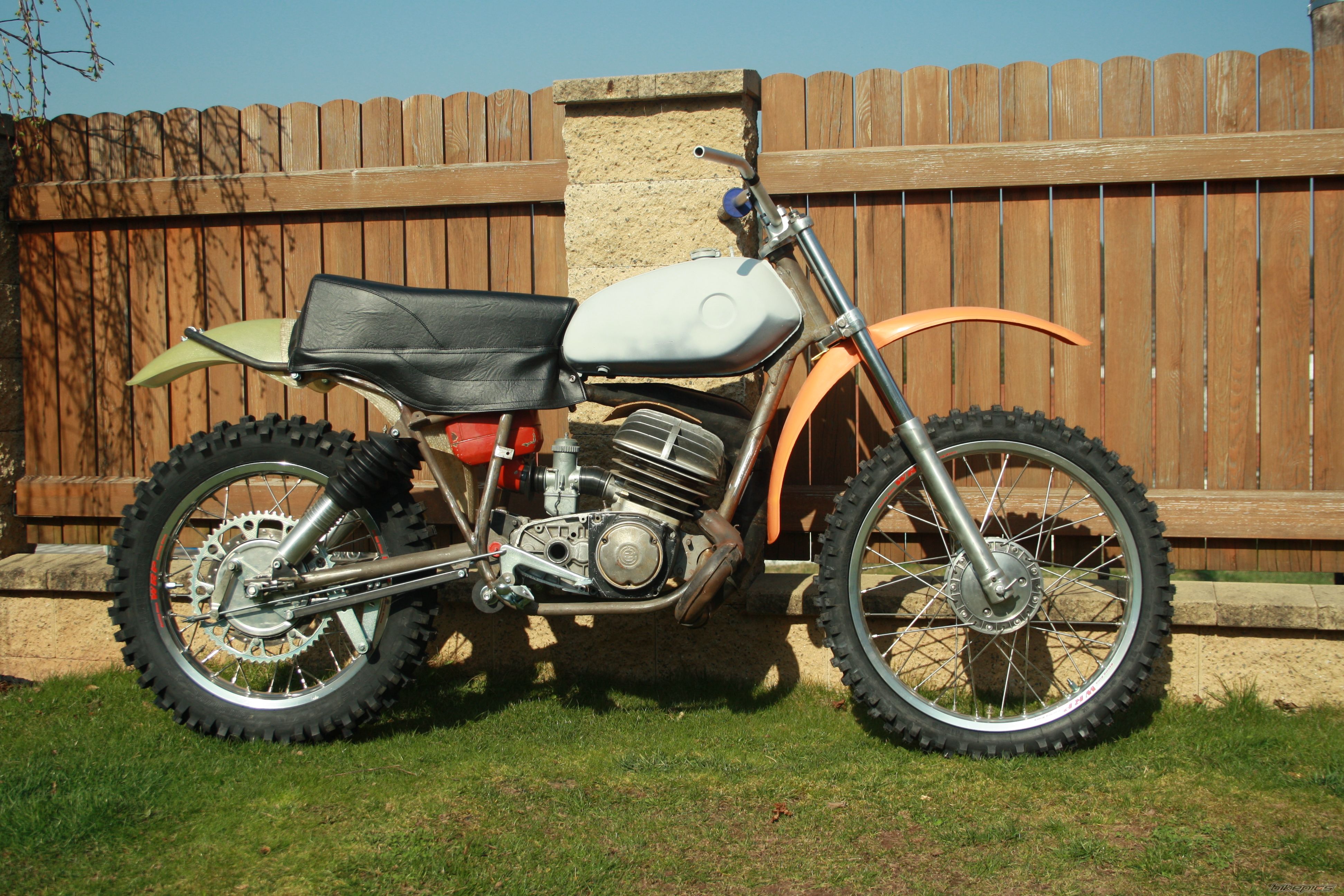 1977 CZ 250 CROSS | Picture 2655776 motorcycle photo