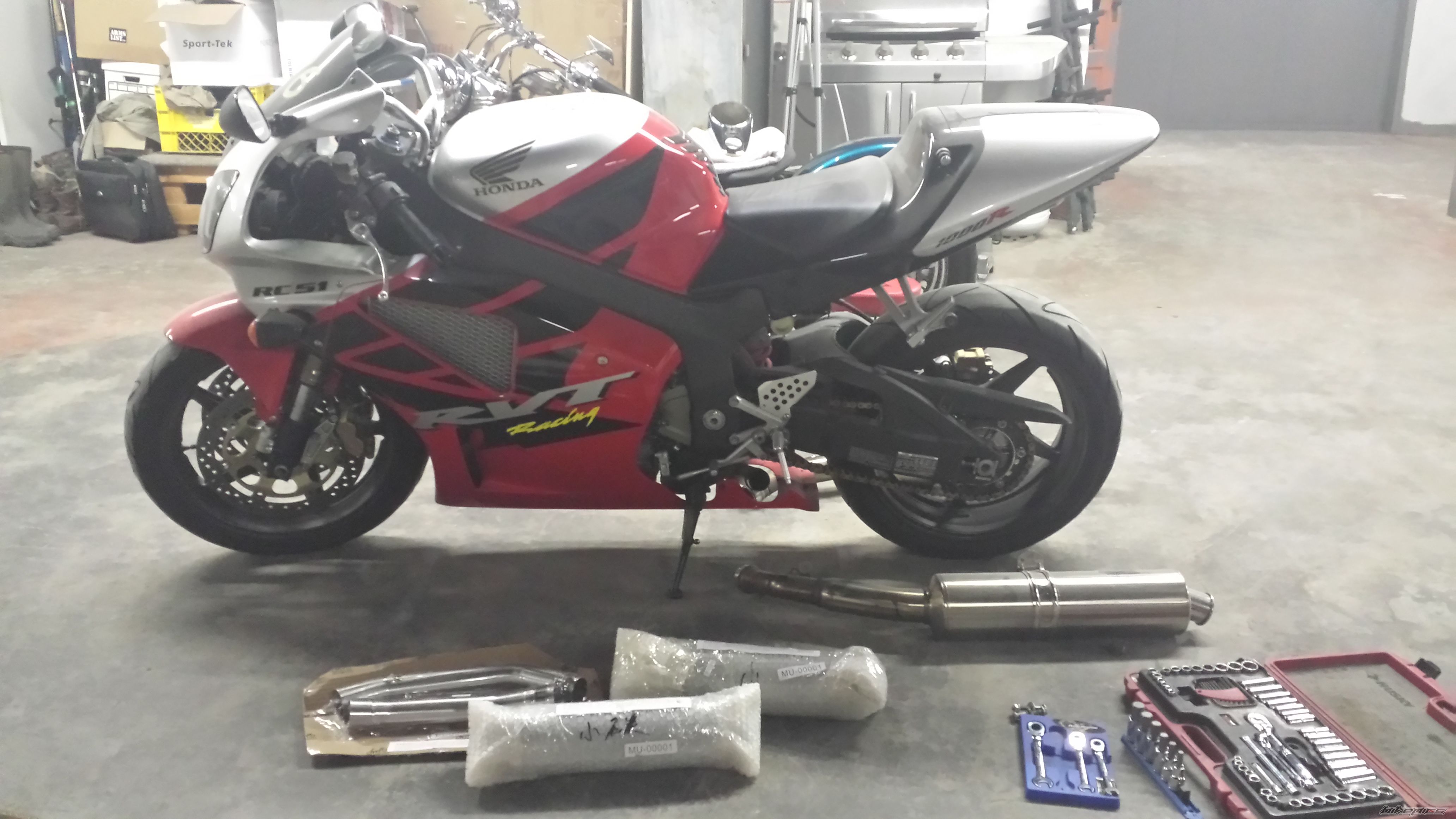 2003 HONDA RC51 | Picture 2656353 motorcycle photo