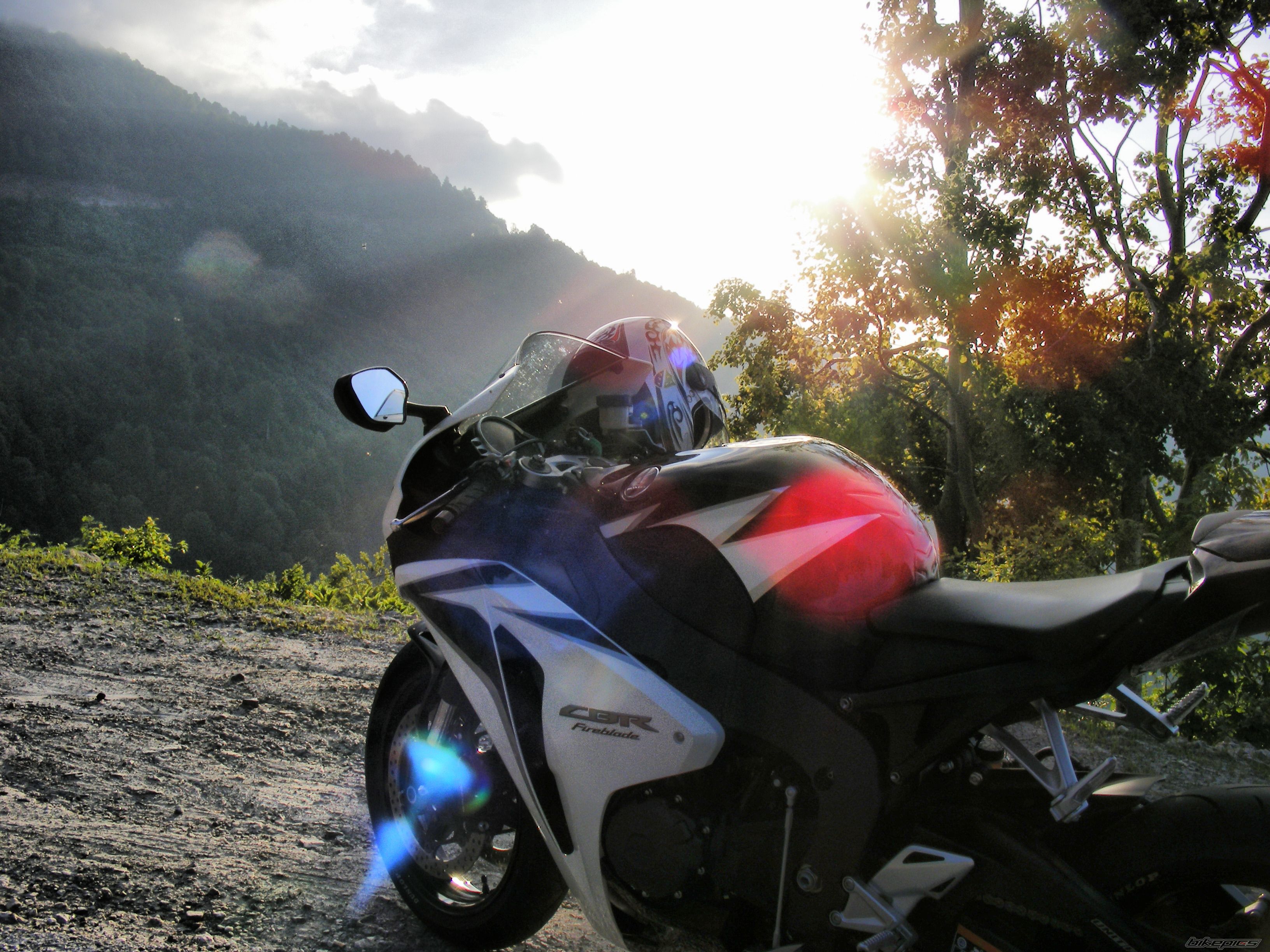 2011 HONDA CBR 1000  RR | Picture 2656654 motorcycle photo