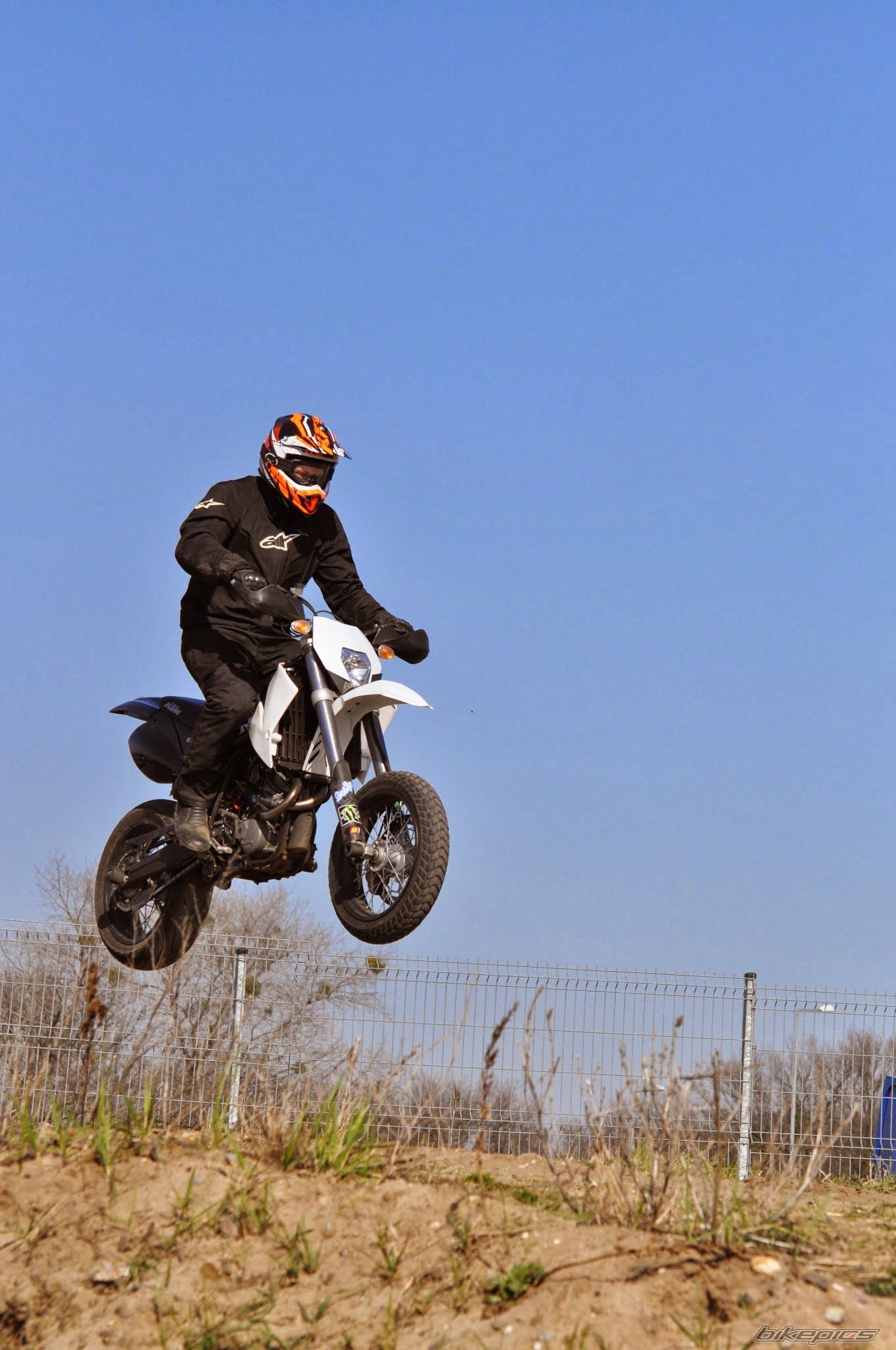 2005 KTM 660 SMC | Picture 2657088 motorcycle photo