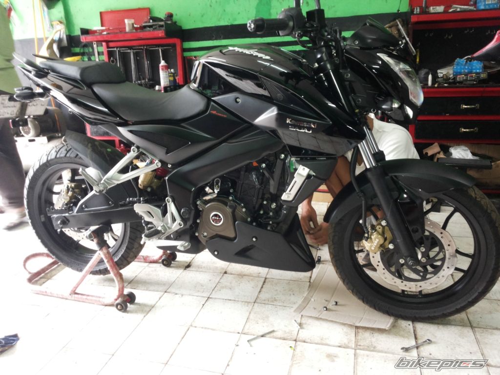 2014 BAJAJ PULSAR 200 NS | Picture 2657444 motorcycle photo