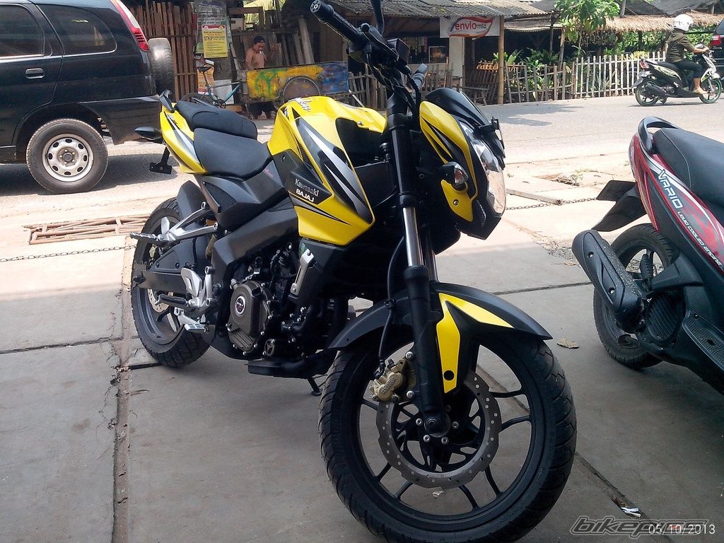 2014 BAJAJ PULSAR 200 NS | Picture 2657445 motorcycle photo