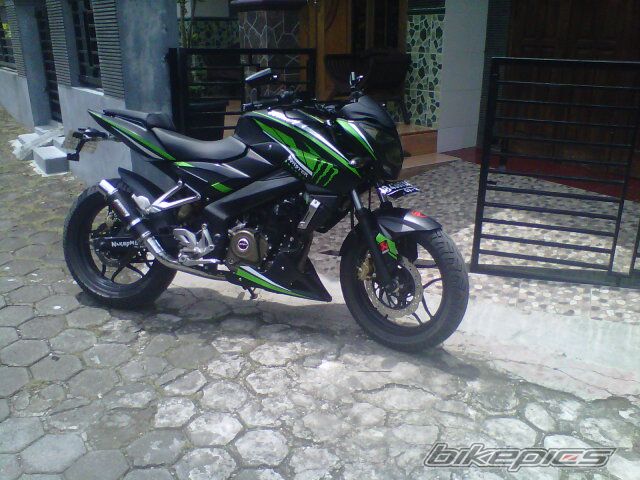 2014 BAJAJ PULSAR 200 NS | Picture 2657454 motorcycle photo