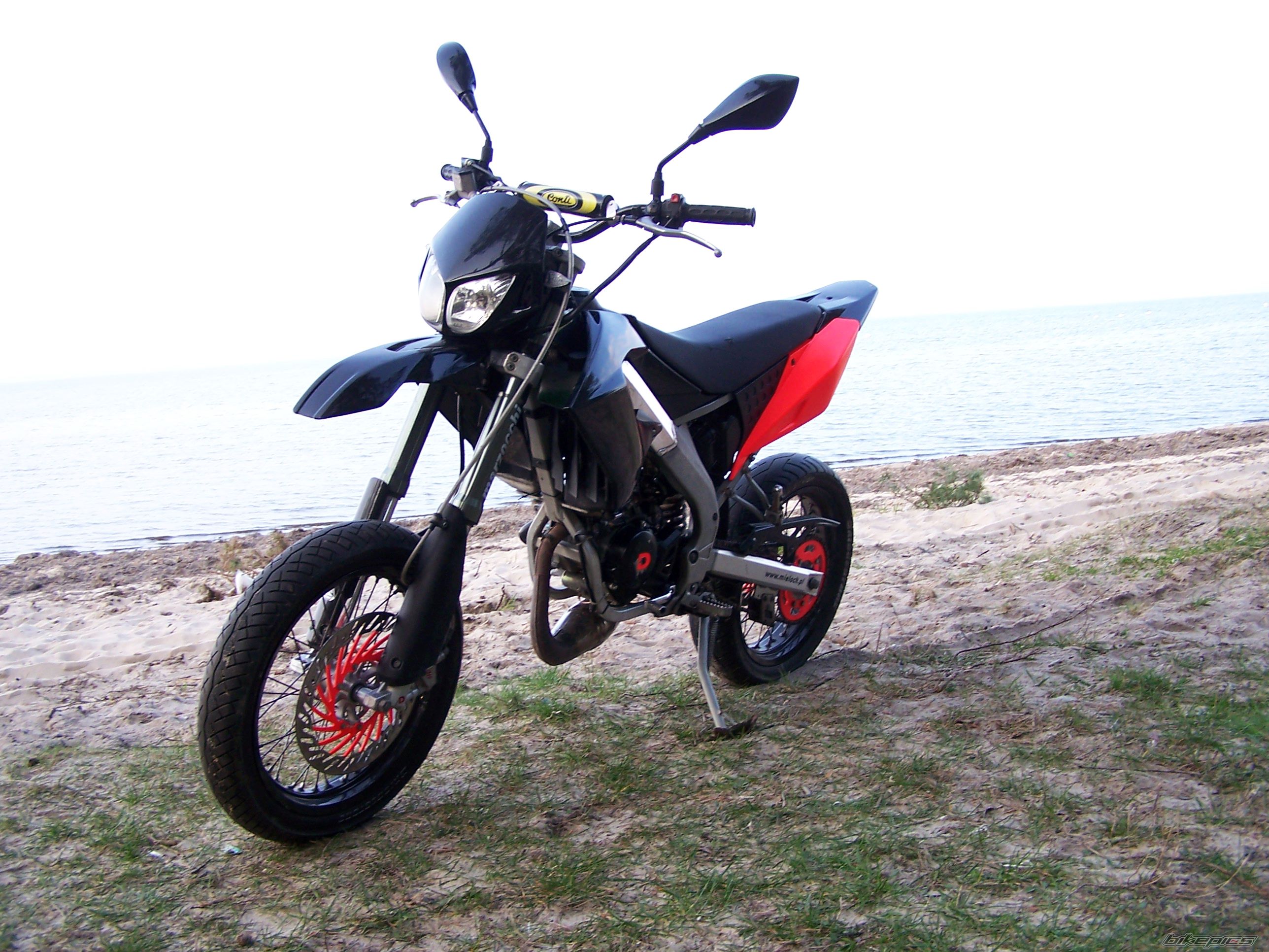 2006 DERBI SENDA DRD PRO SM 50 | Picture 2659570 motorcycle photo