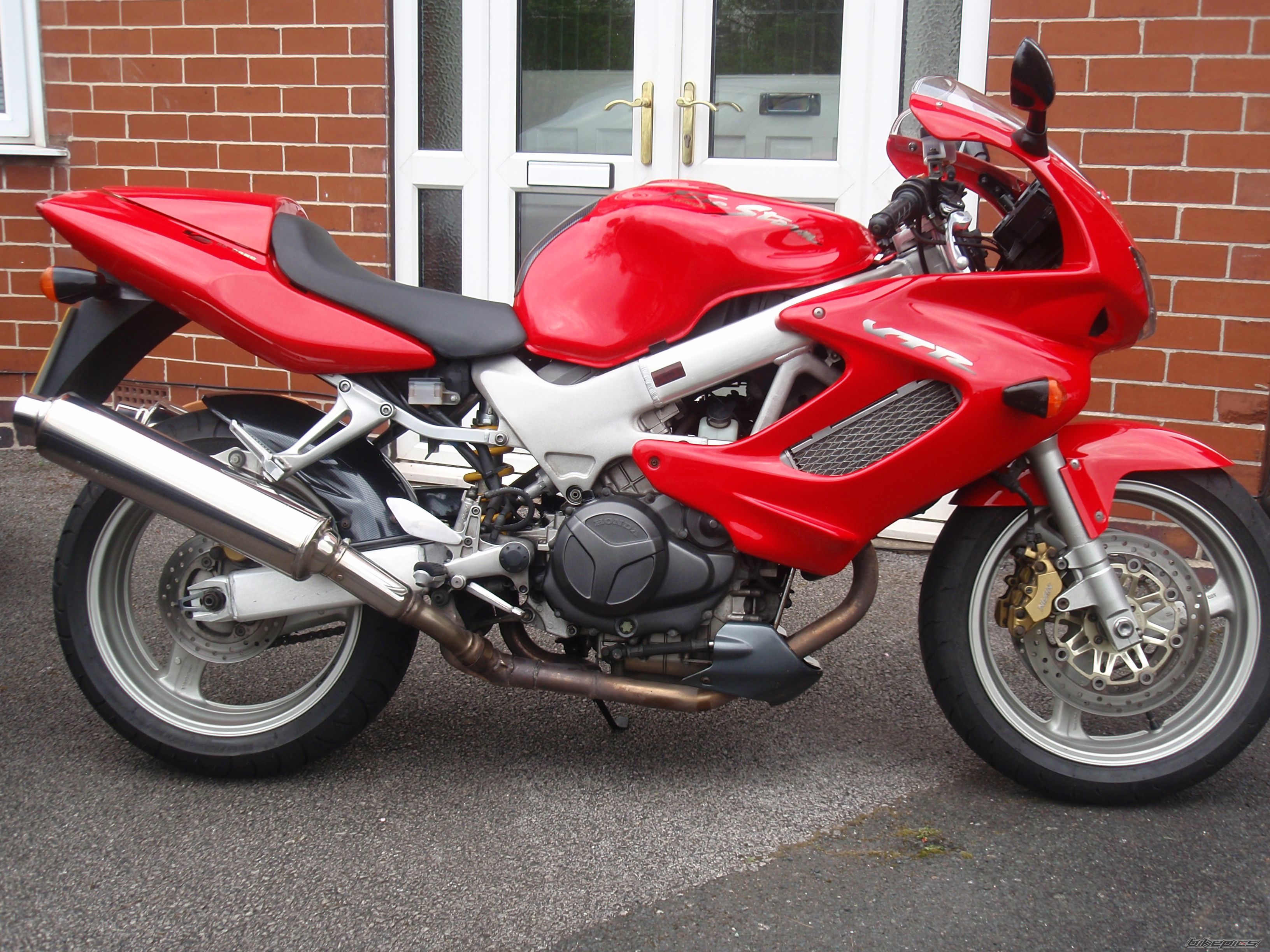 2000 HONDA VTR 1000 | Picture 2663133 motorcycle photo