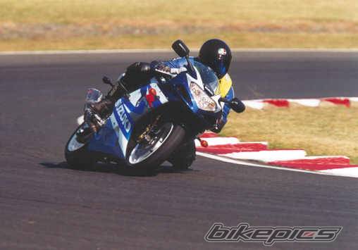 2001 SUZUKI GSX R 1000 | Picture 26659 motorcycle photo