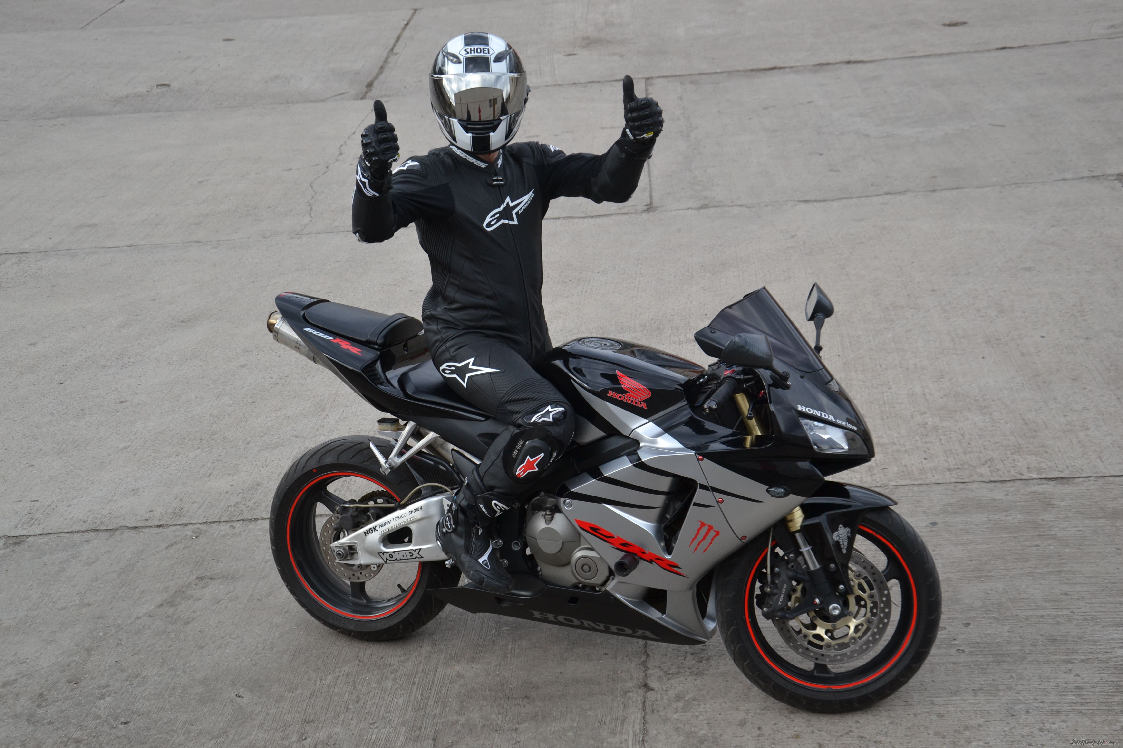2005 HONDA CBR 600 RR | Picture 2666362 motorcycle photo