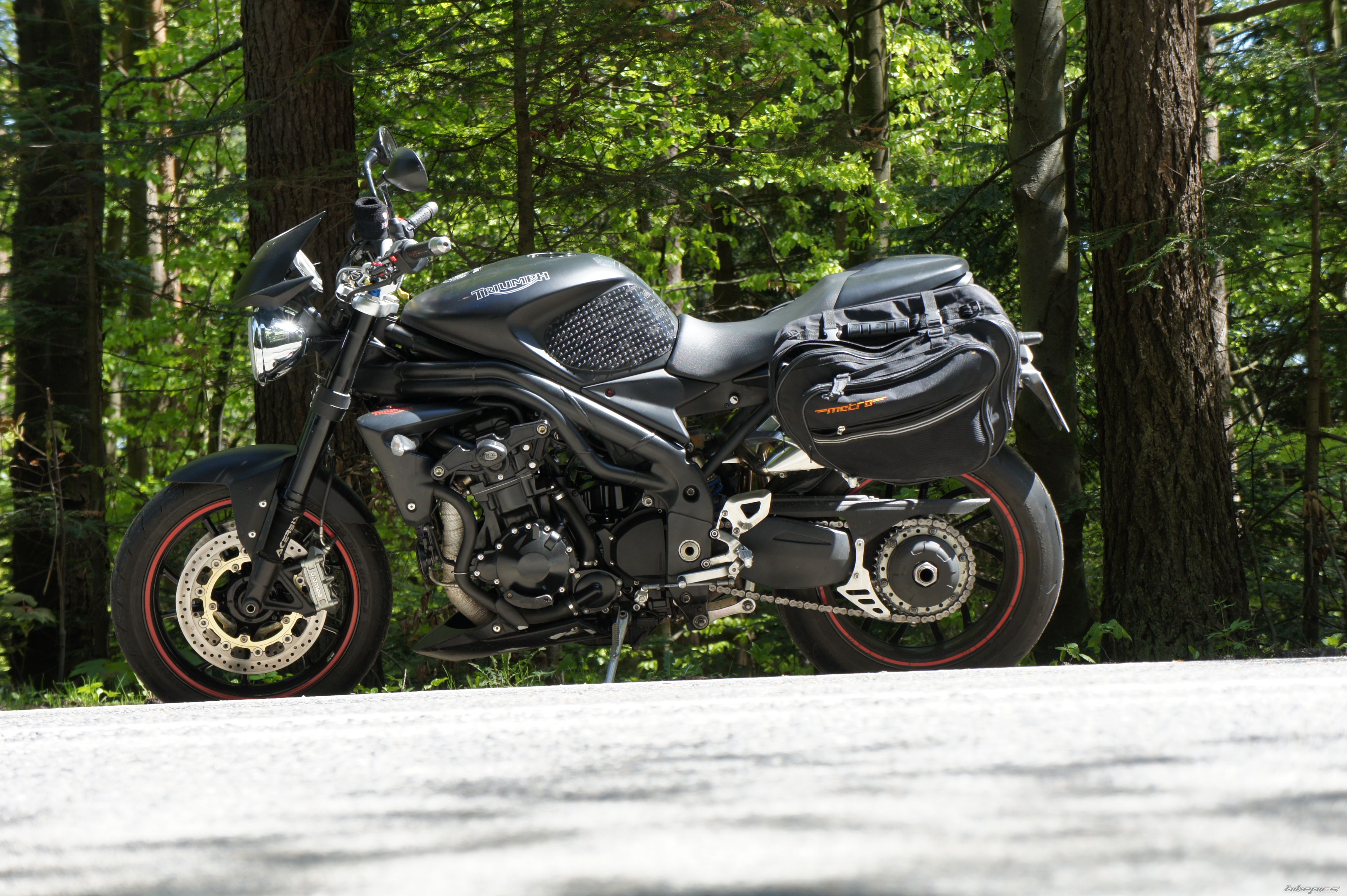 2010 TRIUMPH SPEED TRIPLE | Picture 2666367 motorcycle photo