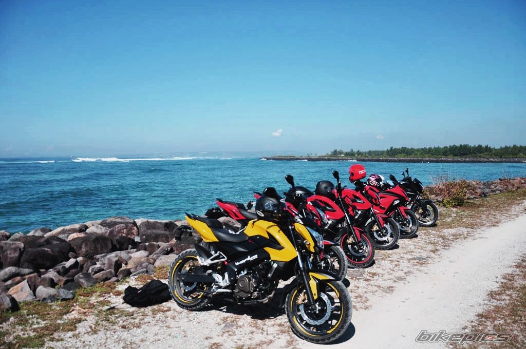 2013 BAJAJ PULSAR 200 NS | Picture 2666405 motorcycle photo