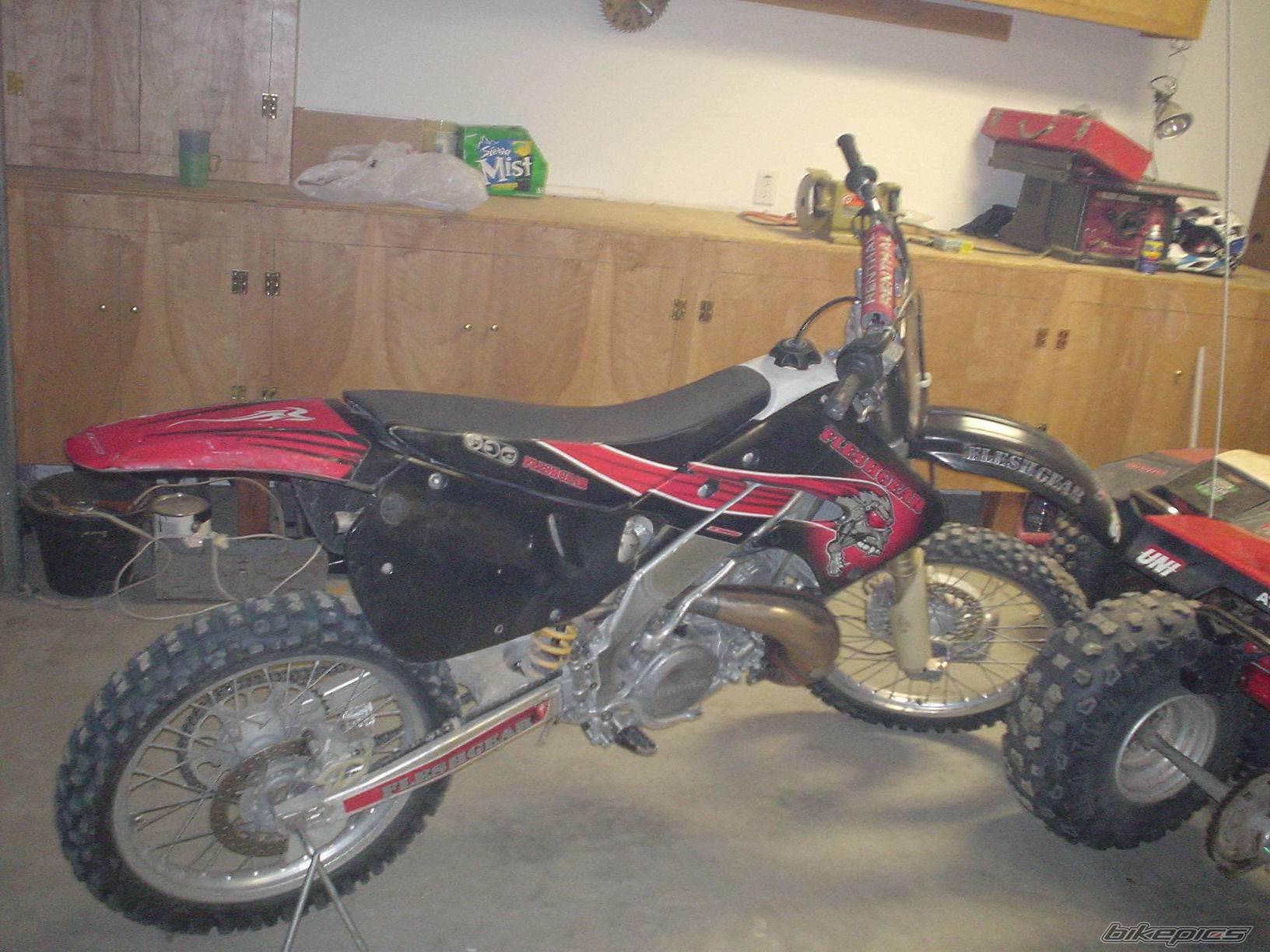 1998 HONDA CR 250 | Picture 266789 motorcycle photo
