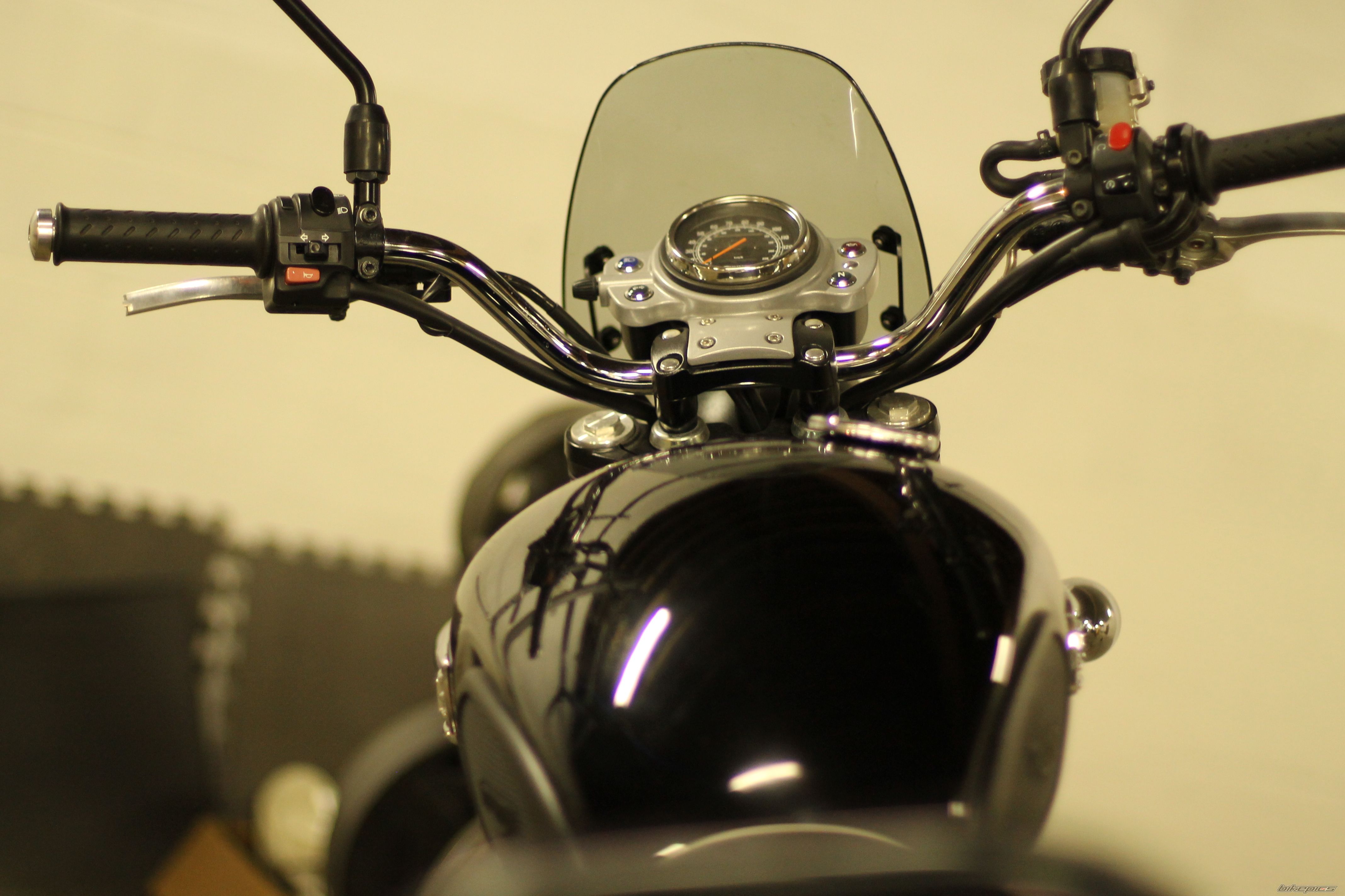 2010 TRIUMPH SCRAMBLER | Picture 2669837 motorcycle photo