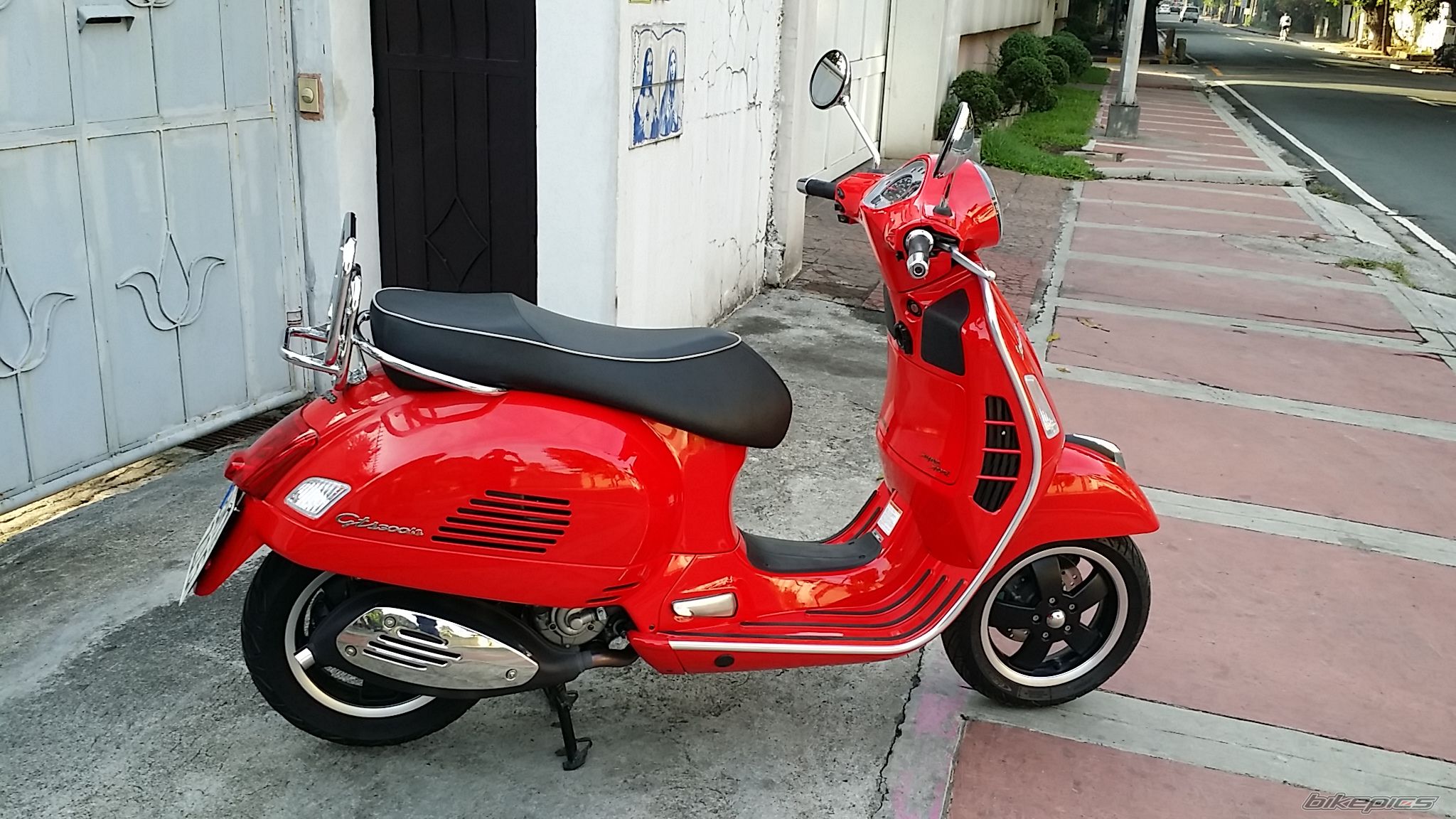 2013 VESPA GTS 300 SUPER | Picture 2672556 motorcycle photo
