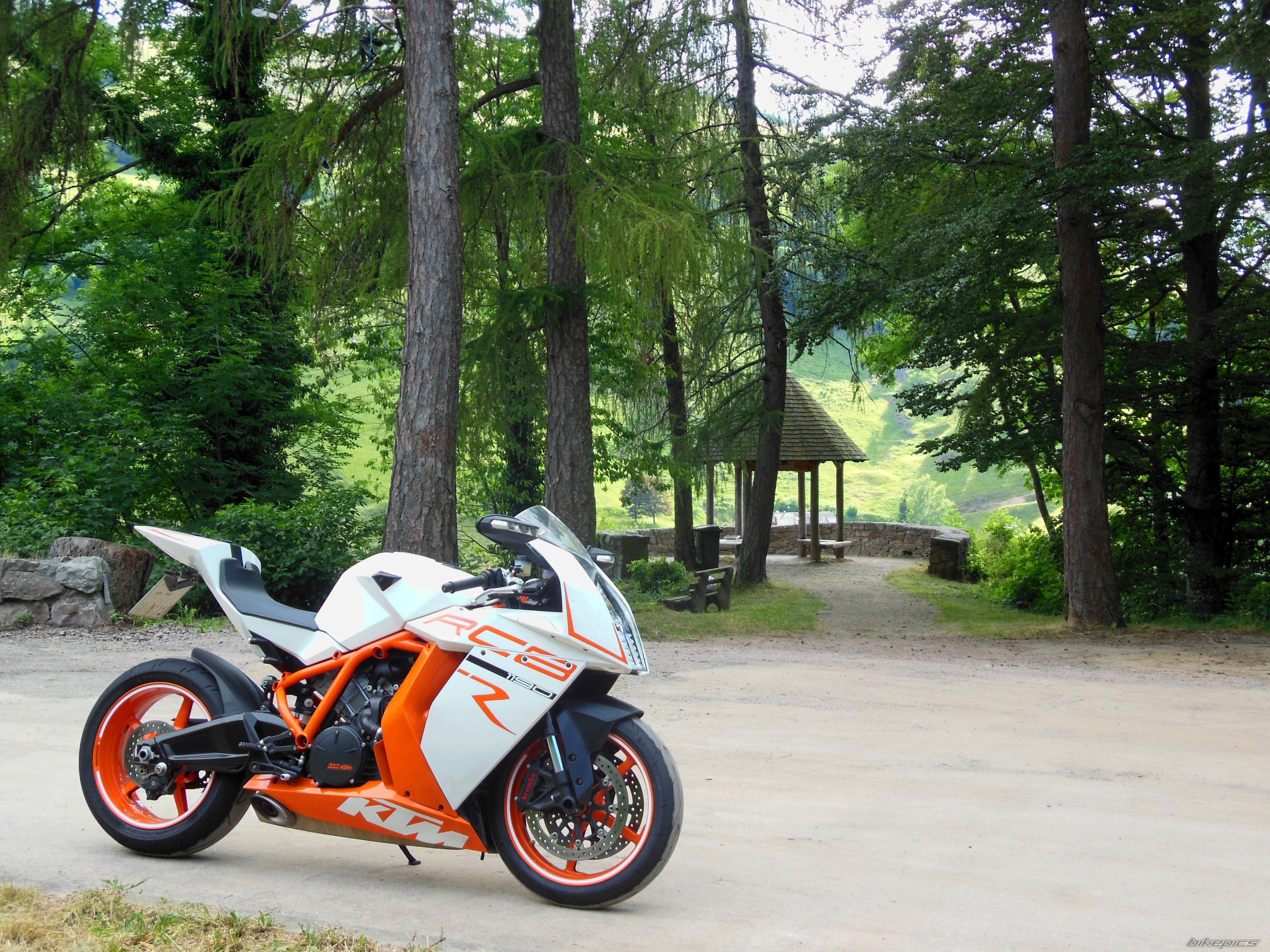 2011 KTM RC8 R | Picture 2676163 motorcycle photo