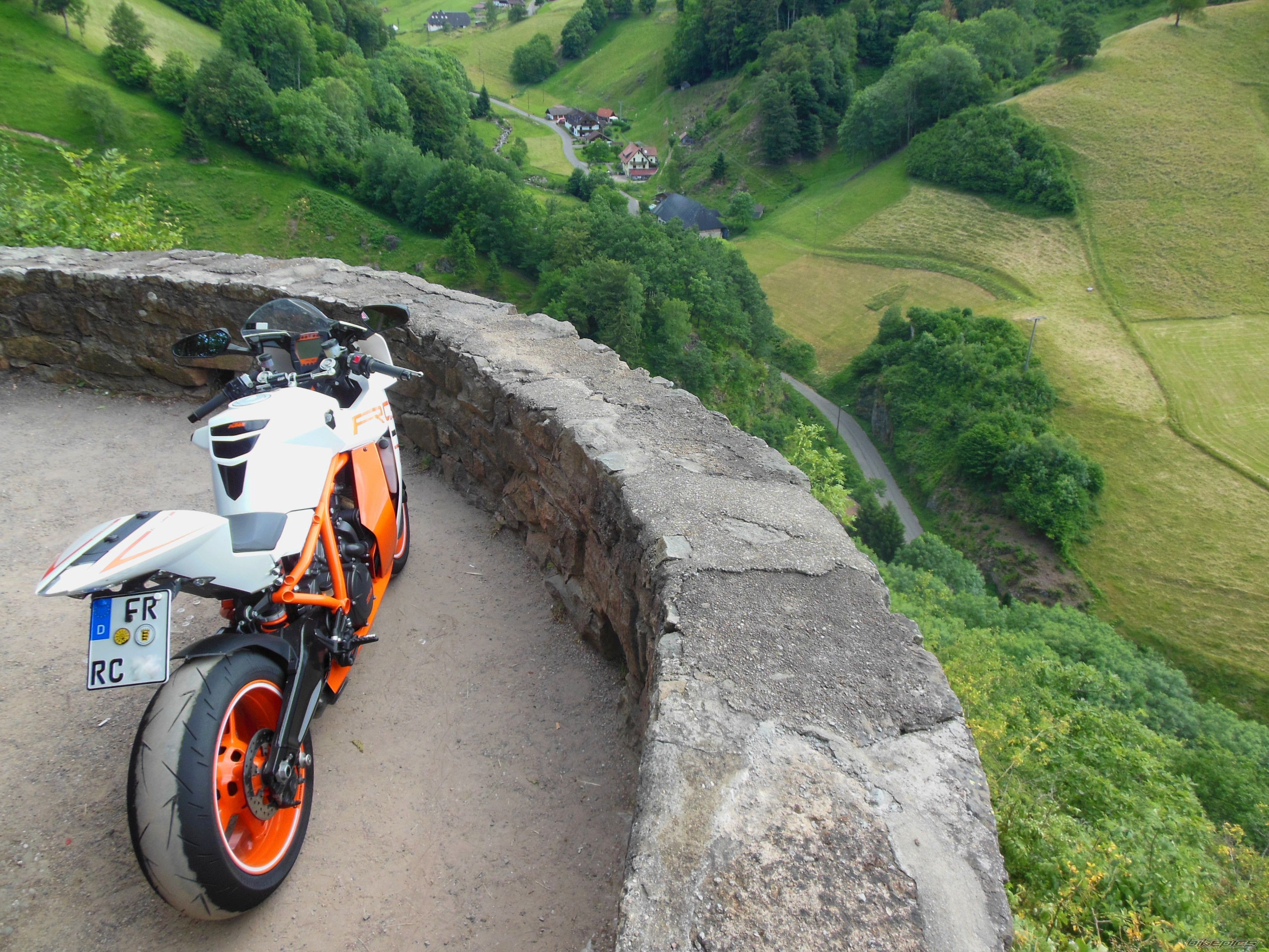 2011 KTM RC8 R | Picture 2676168 motorcycle photo