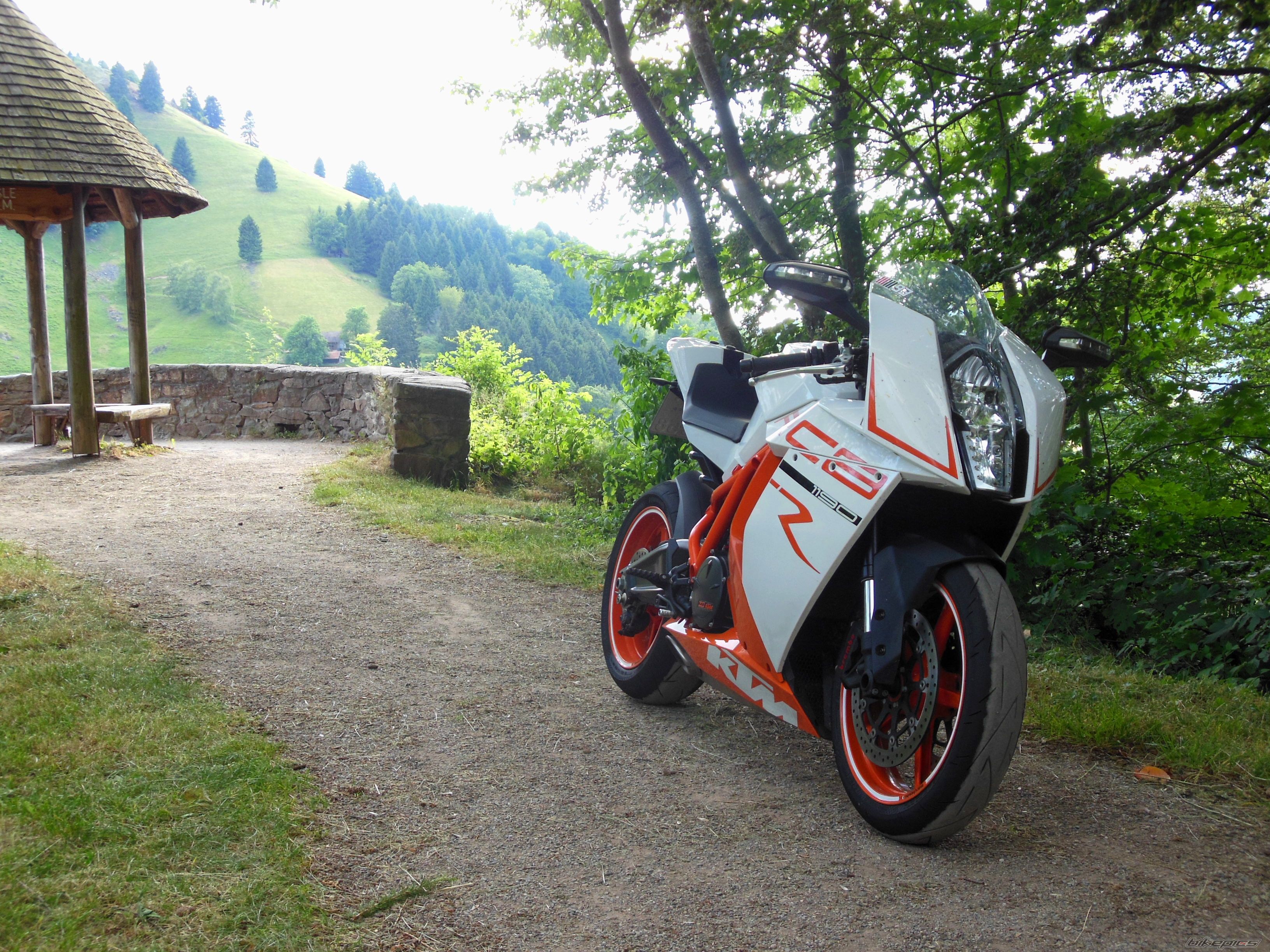 2011 KTM RC8 R | Picture 2676170 motorcycle photo