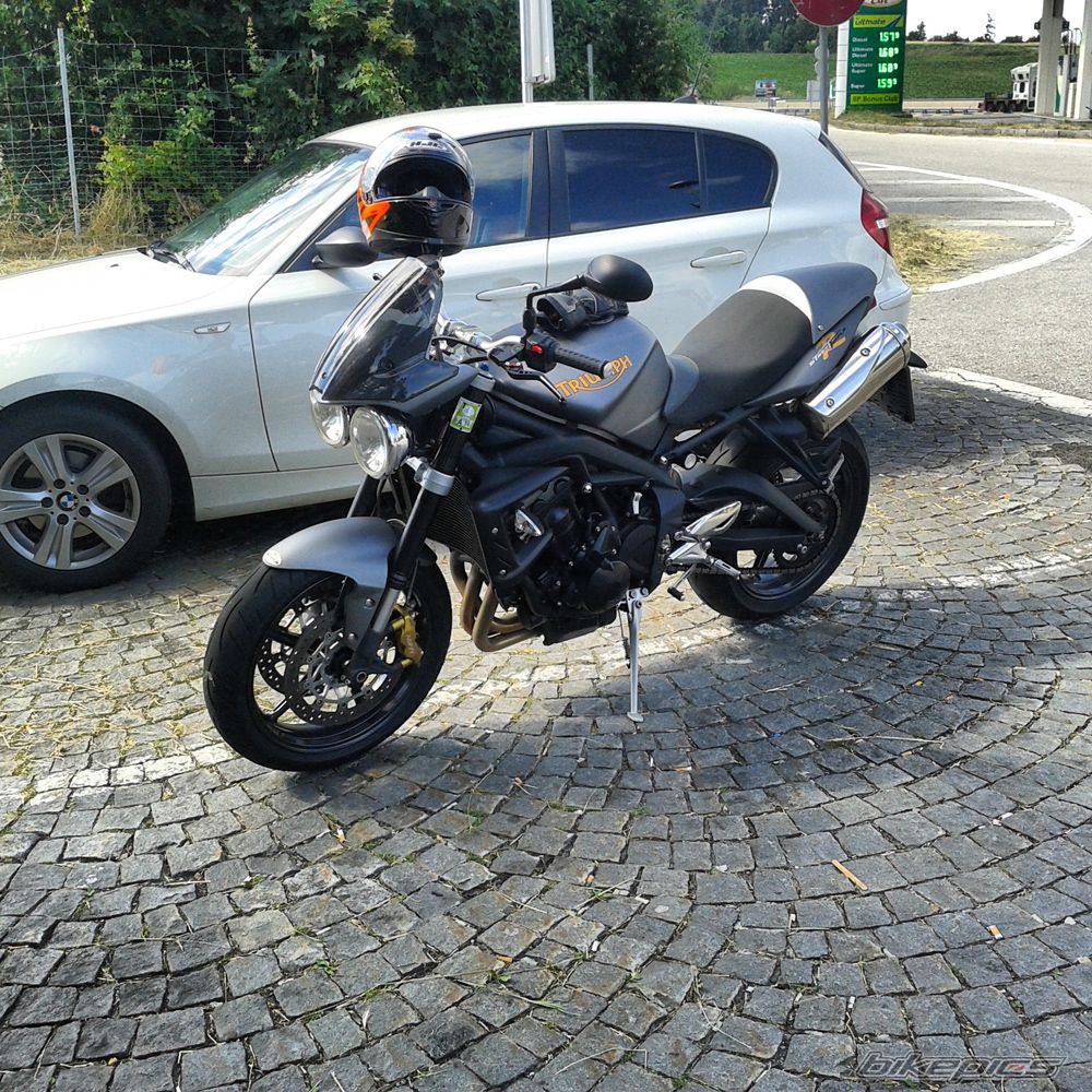 2009 TRIUMPH STREET TRIPLE R | Picture 2677390 motorcycle photo