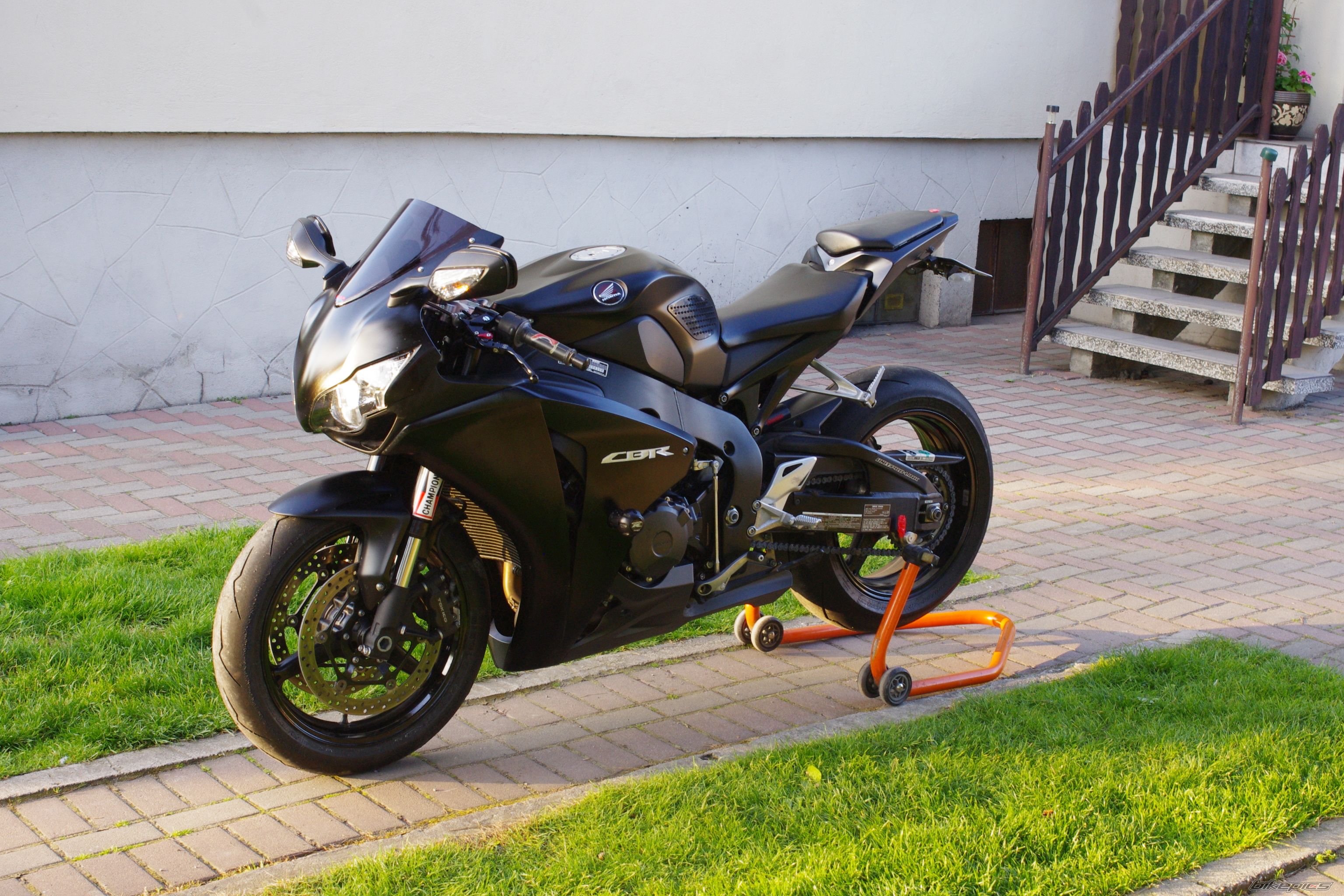 2008 HONDA CBR 1000RR SC59 | Picture 2678619 motorcycle photo