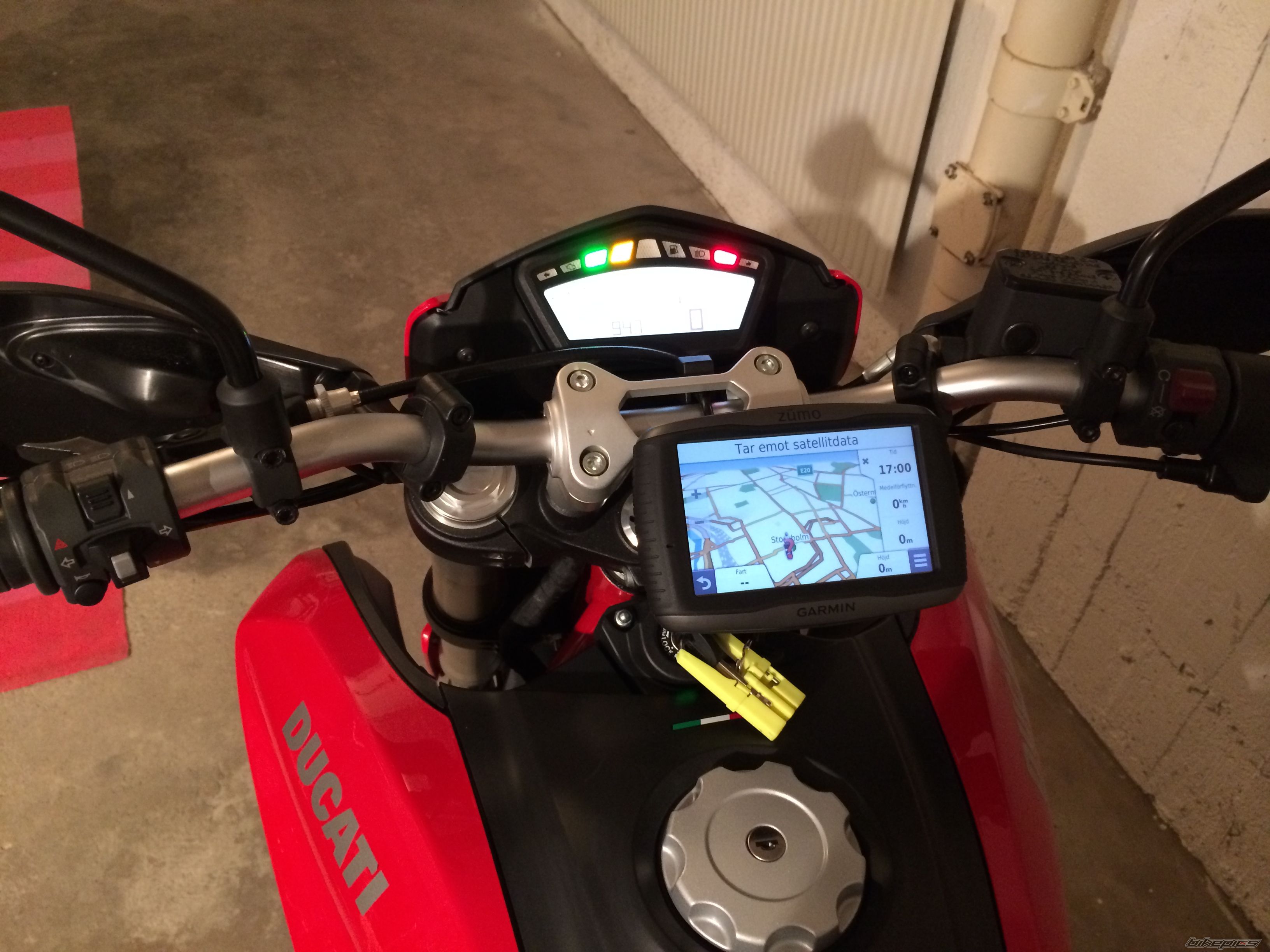 2013 DUCATI HYPERMOTARD 821 | Picture 2678844 motorcycle photo