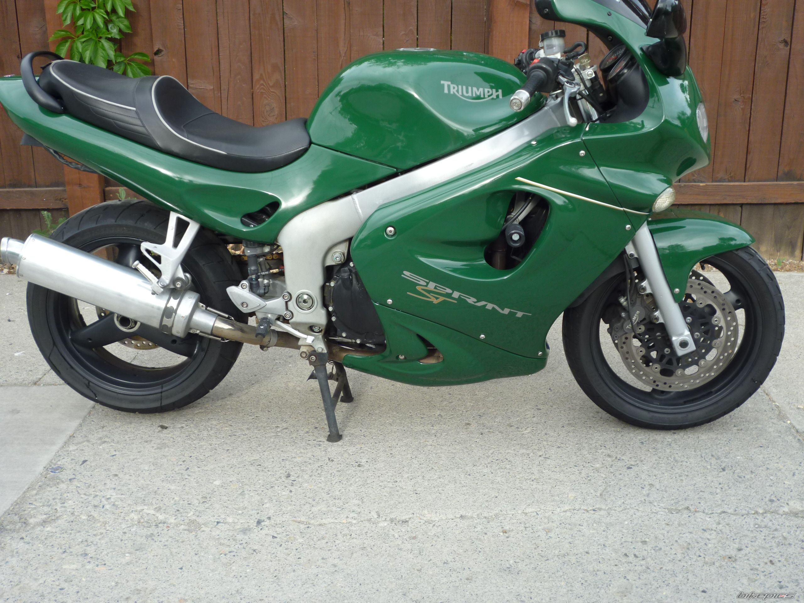 2000 TRIUMPH SPRINT ST | Picture 2680075 motorcycle photo