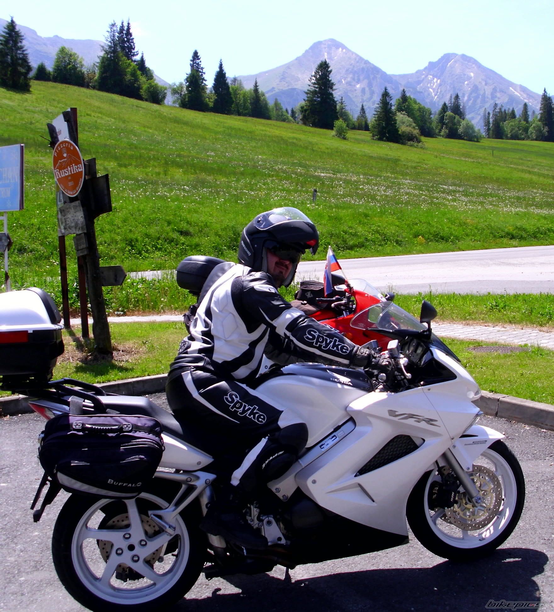 2009 HONDA VFR 800 VTEC | Picture 2680465 motorcycle photo