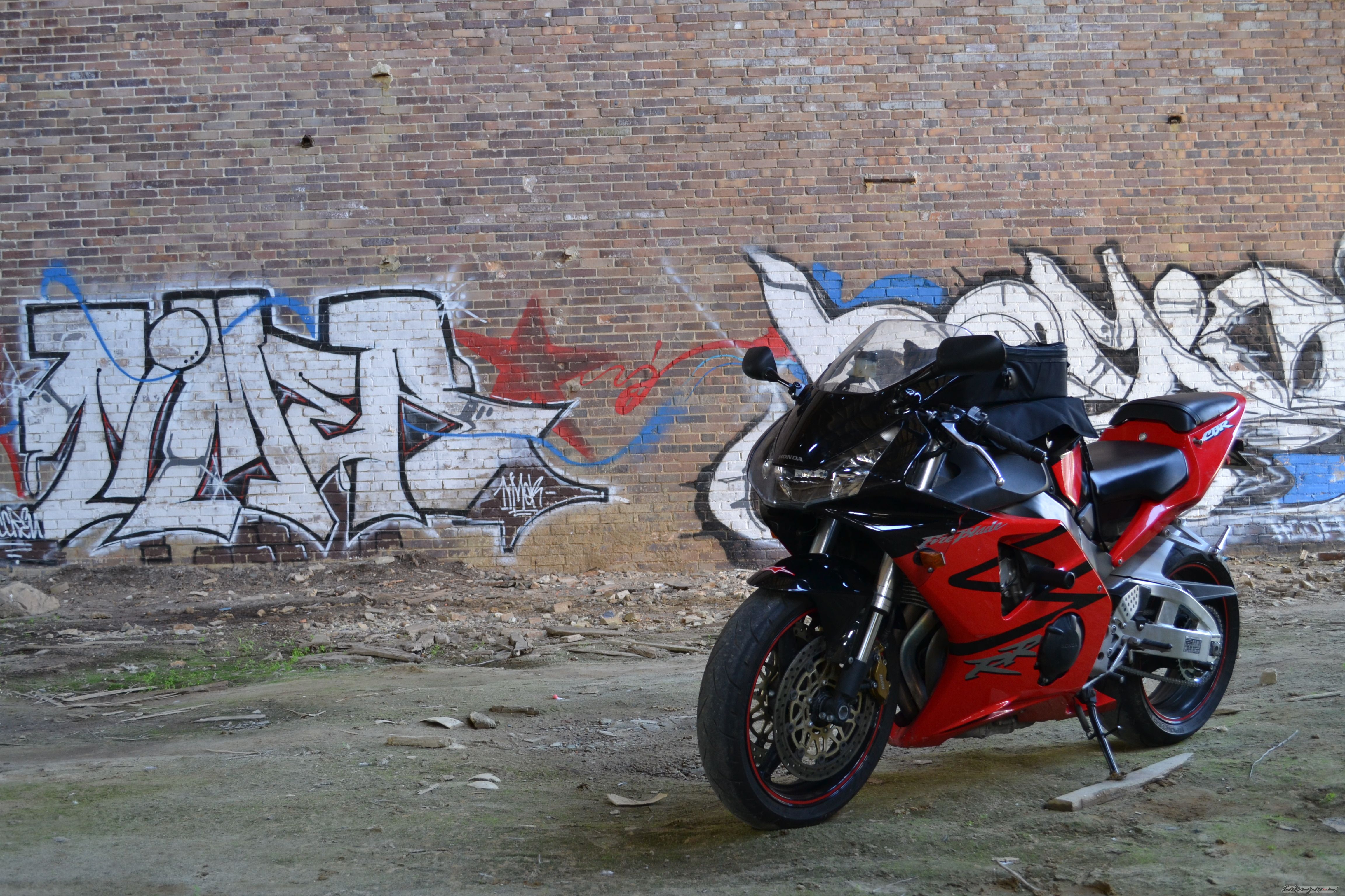 2003 HONDA CBR 954RR | Picture 2681304 motorcycle photo