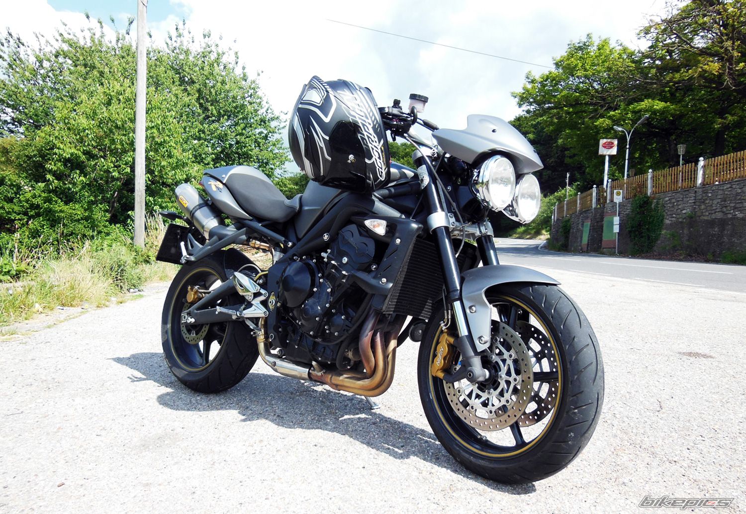 2009 TRIUMPH STREET TRIPLE R | Picture 2681875 motorcycle photo