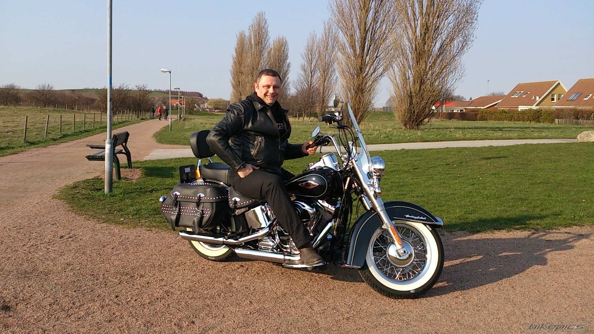 2013 HARLEY DAVIDSON FLSTC | Picture 2682350 motorcycle photo