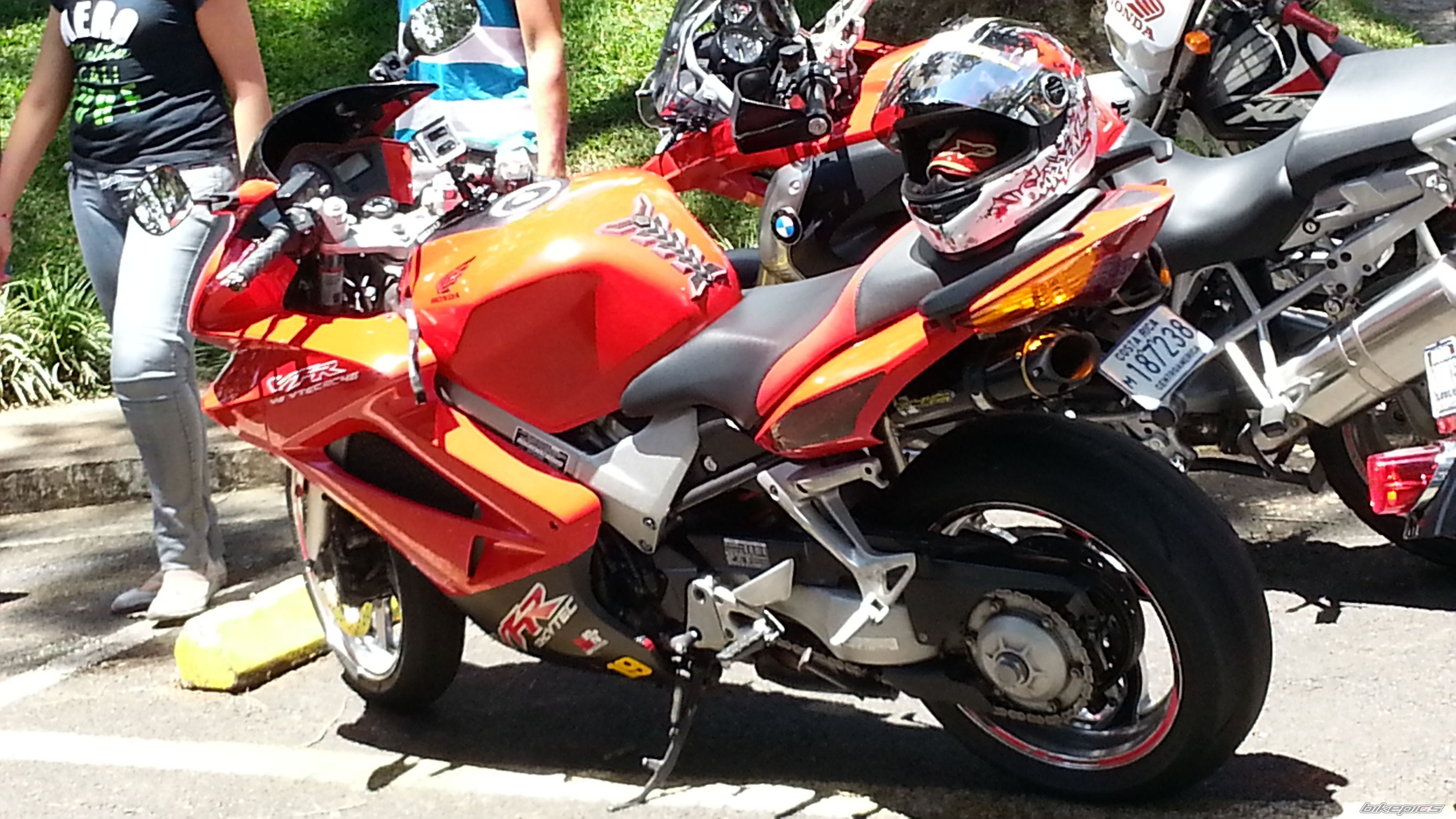 2005 HONDA VFR 800 | Picture 2682705 motorcycle photo