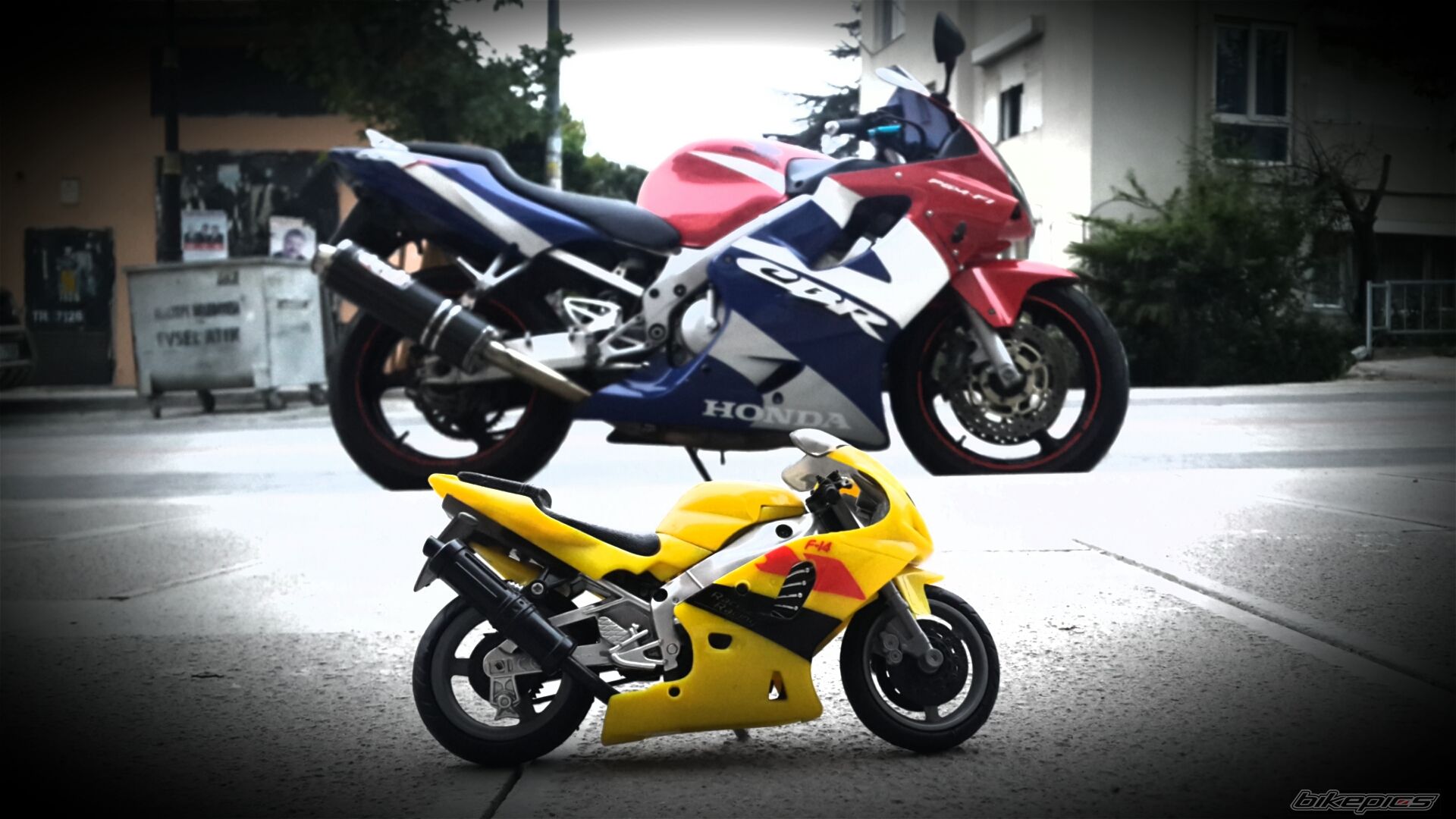 2001 HONDA CBR 600 F4I | Picture 2685662 motorcycle photo