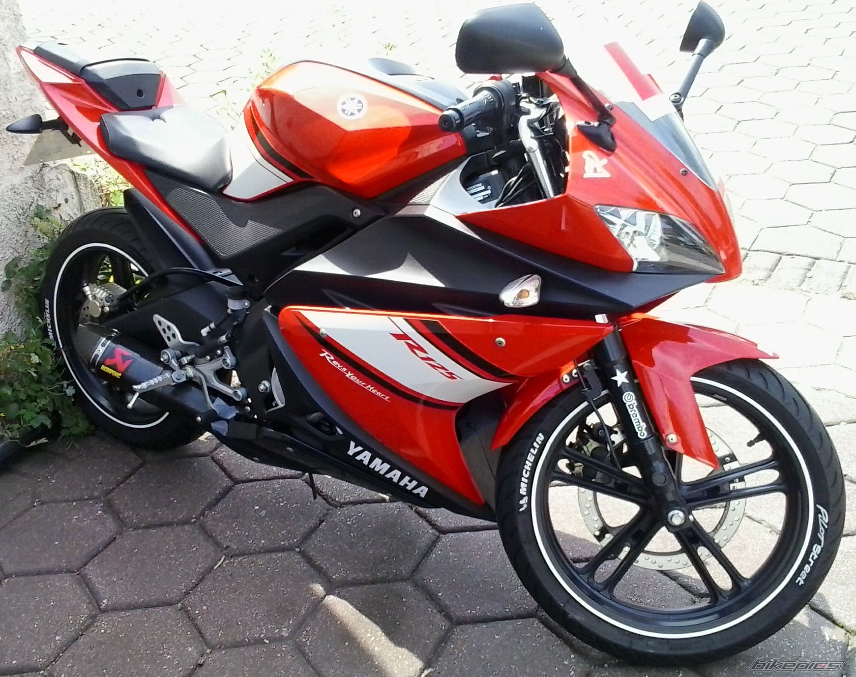 2011 YAMAHA YZF R125 | Picture 2686436 motorcycle photo