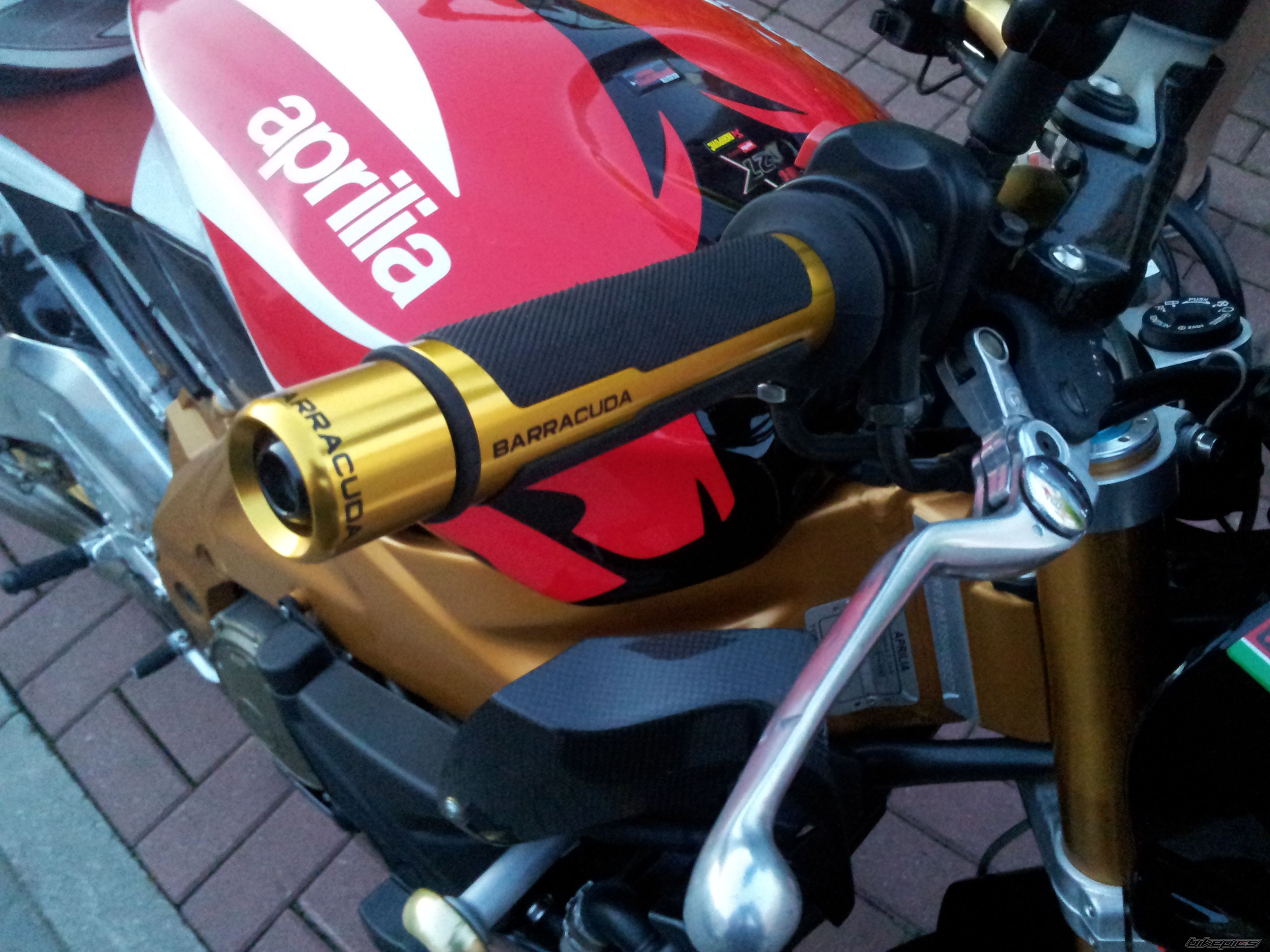 2008 APRILIA TUONO FACTORY | Picture 2686520 motorcycle photo