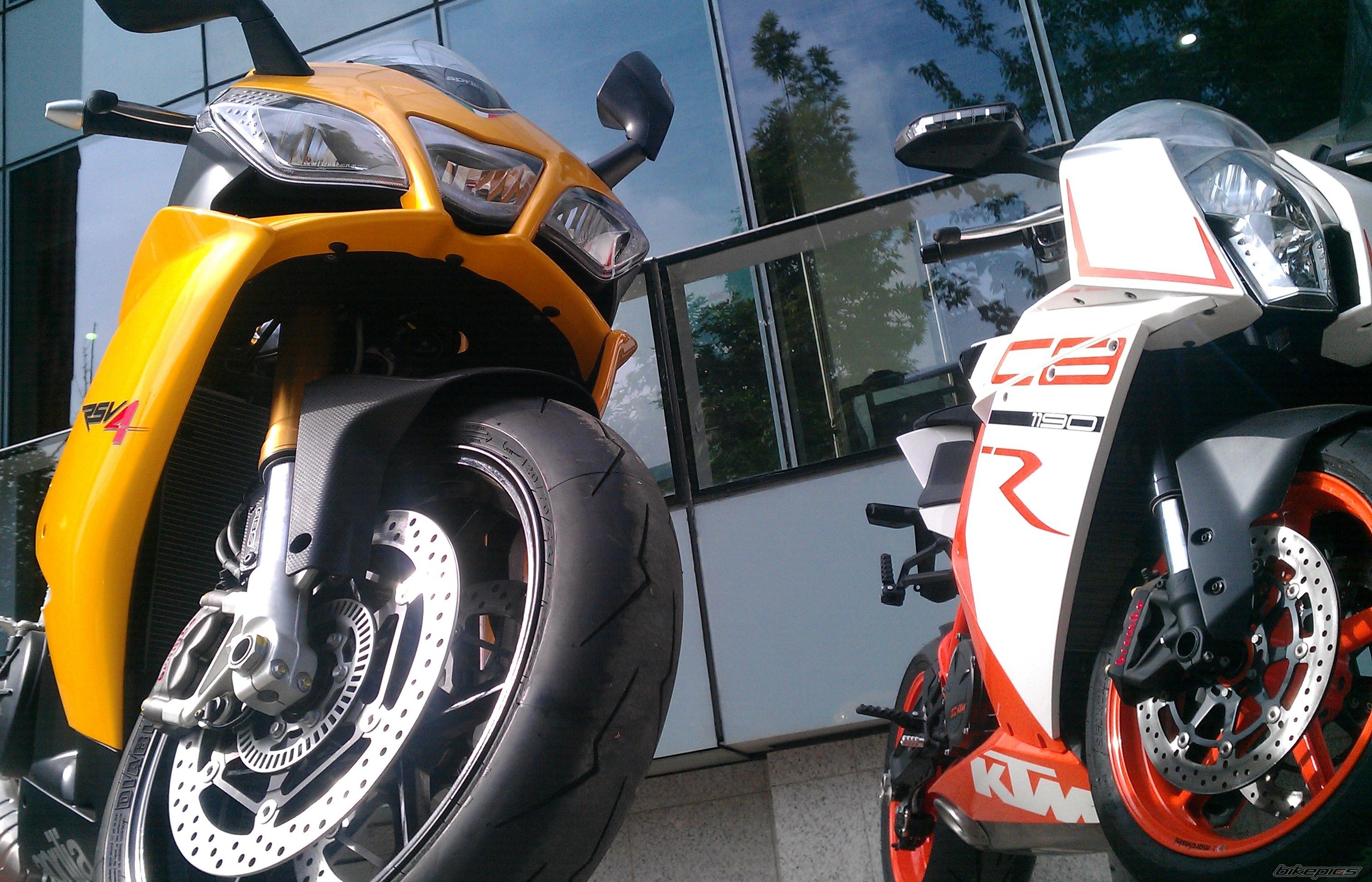2014 APRILIA RSV4 | Picture 2687722 motorcycle photo