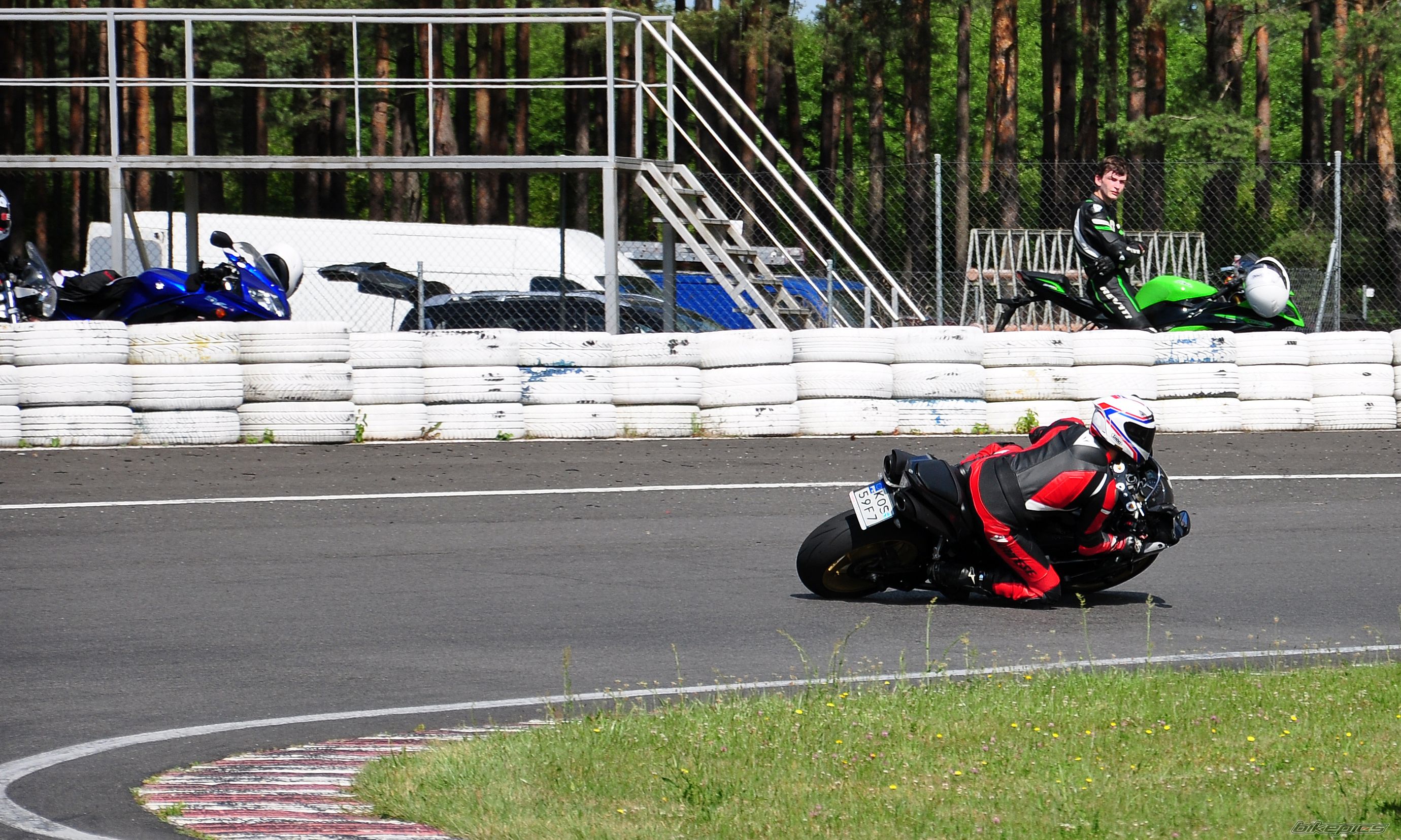 2007 YAMAHA YZF R1 | Picture 2687778 motorcycle photo