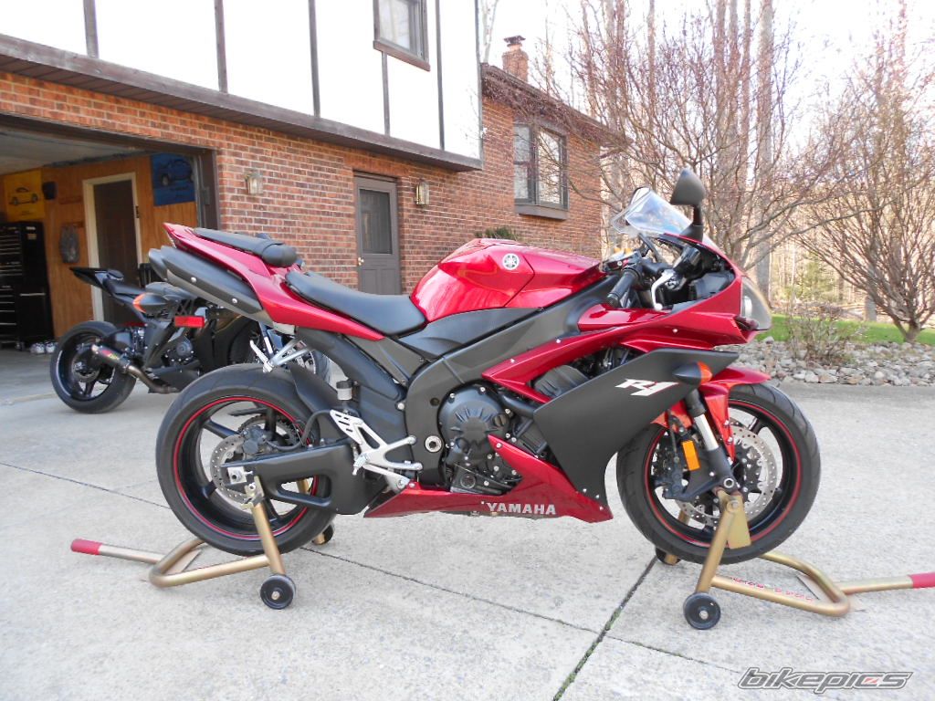2007 YAMAHA YZF R1 | Picture 2688069 motorcycle photo
