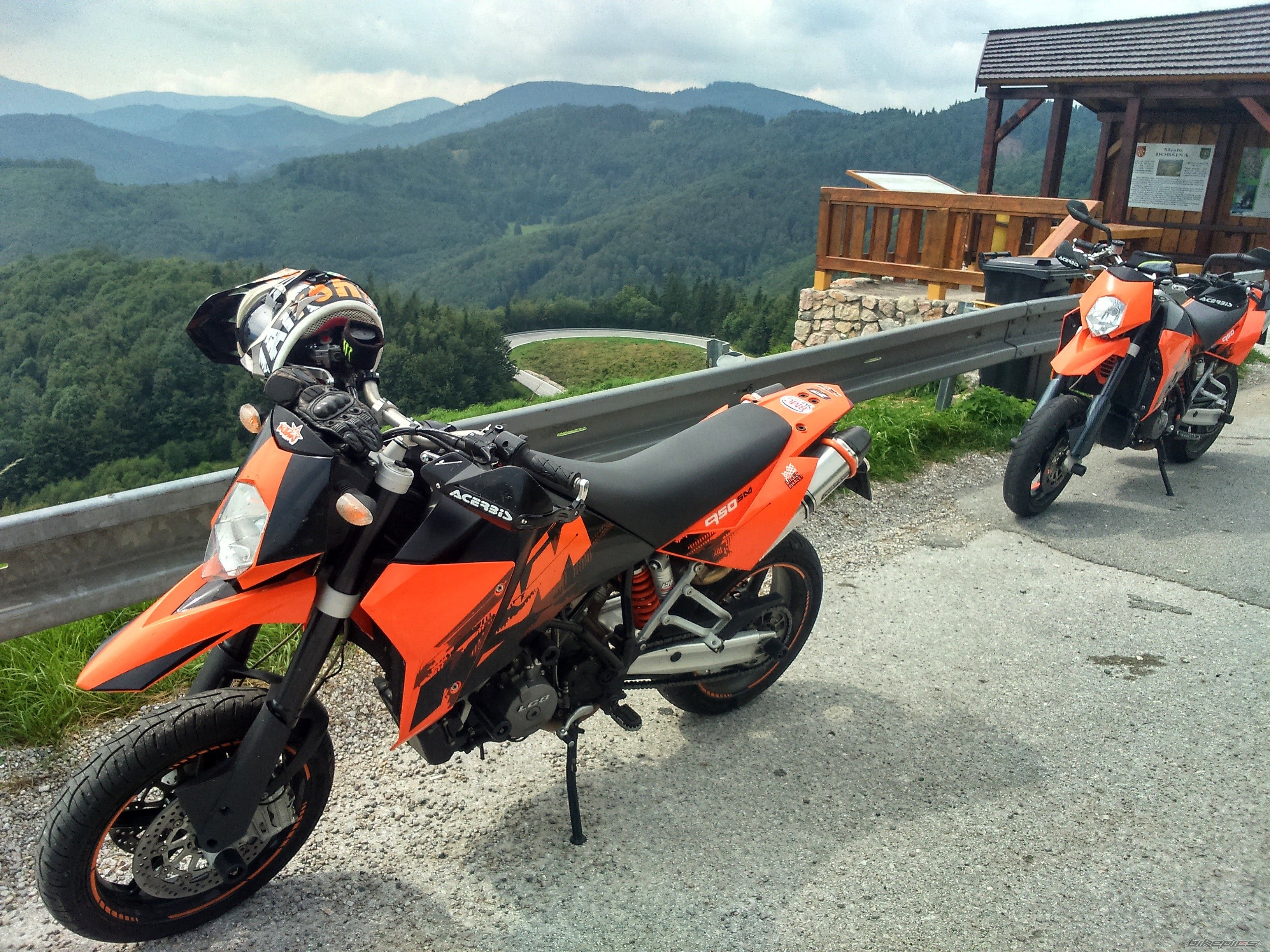 2007 KTM 950 SUPERMOTO | Picture 2688926 motorcycle photo