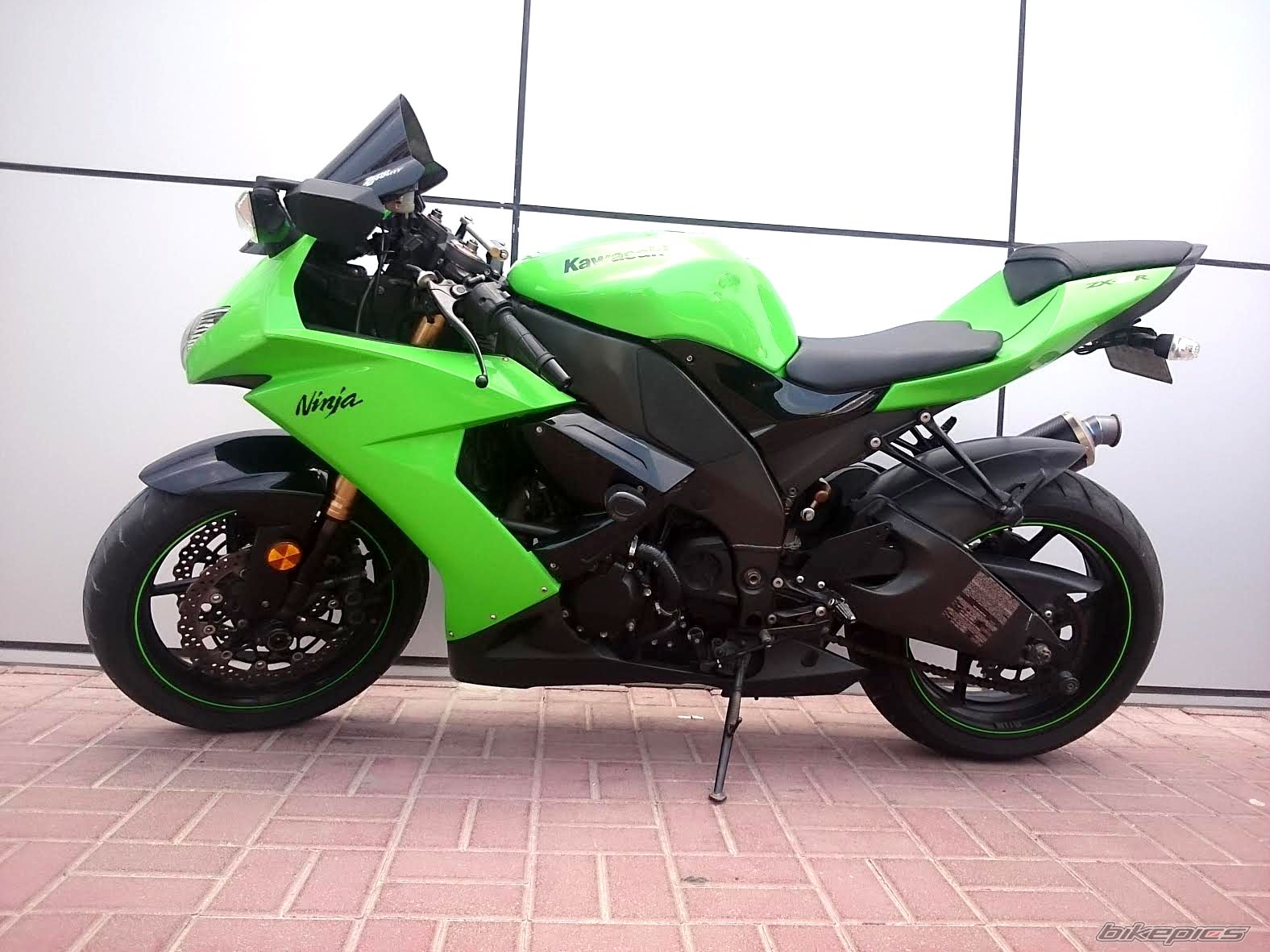 2008 KAWASAKI ZX 10R | Picture 2689360 motorcycle photo