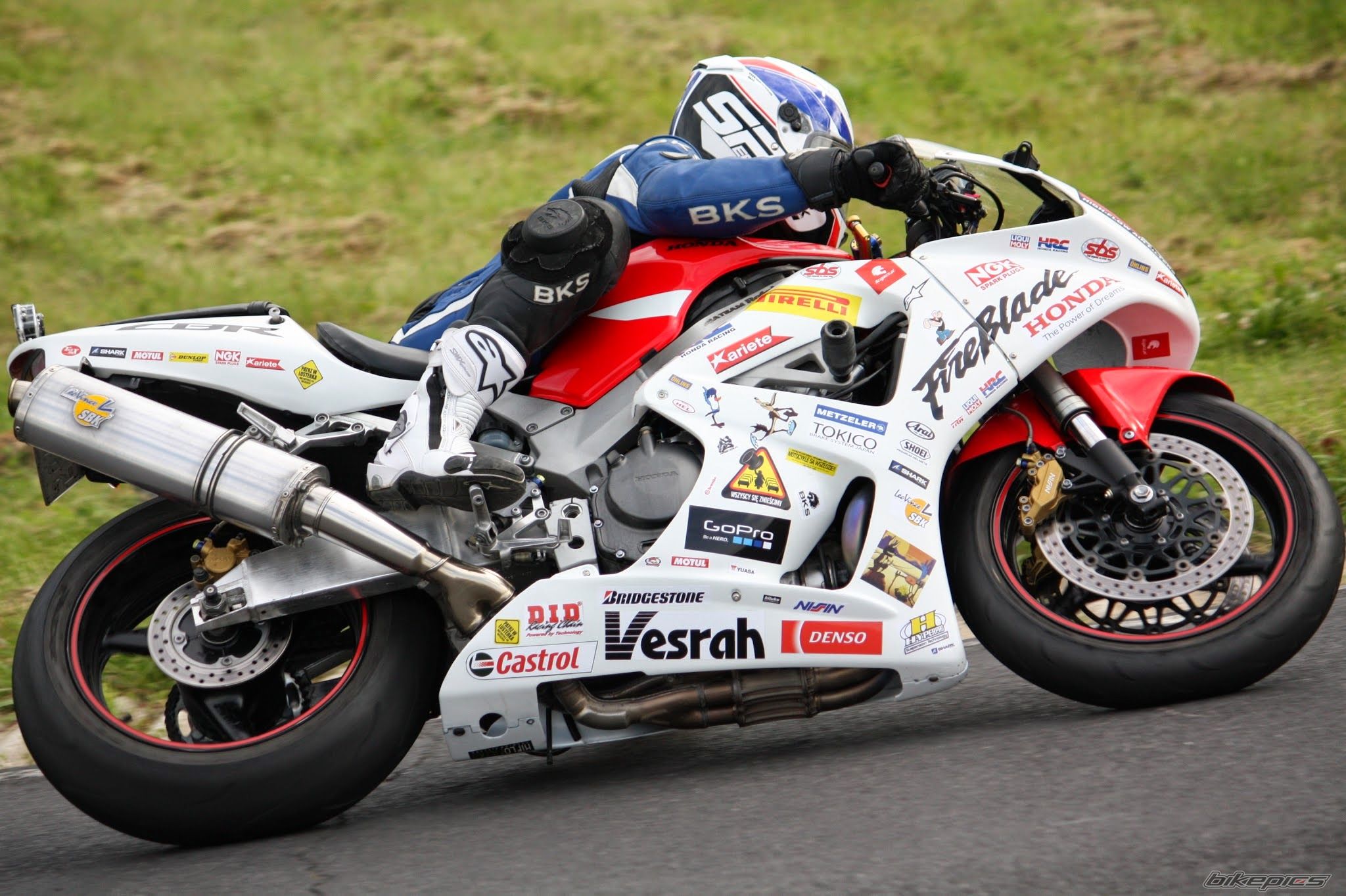 2000 HONDA CBR 929RR FIREBLADE | Picture 2689837 motorcycle photo